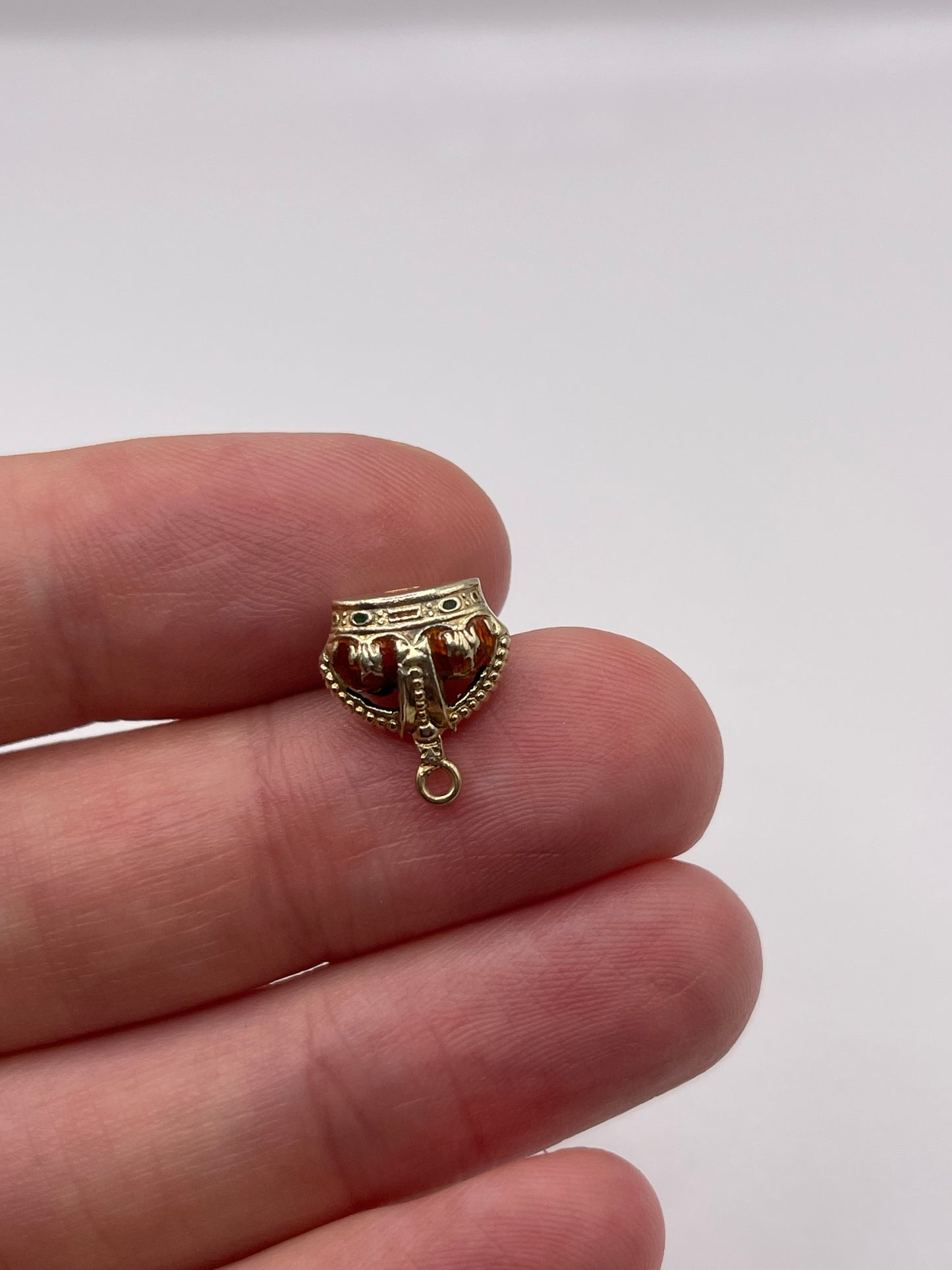 9ct gold enamelled crown charm