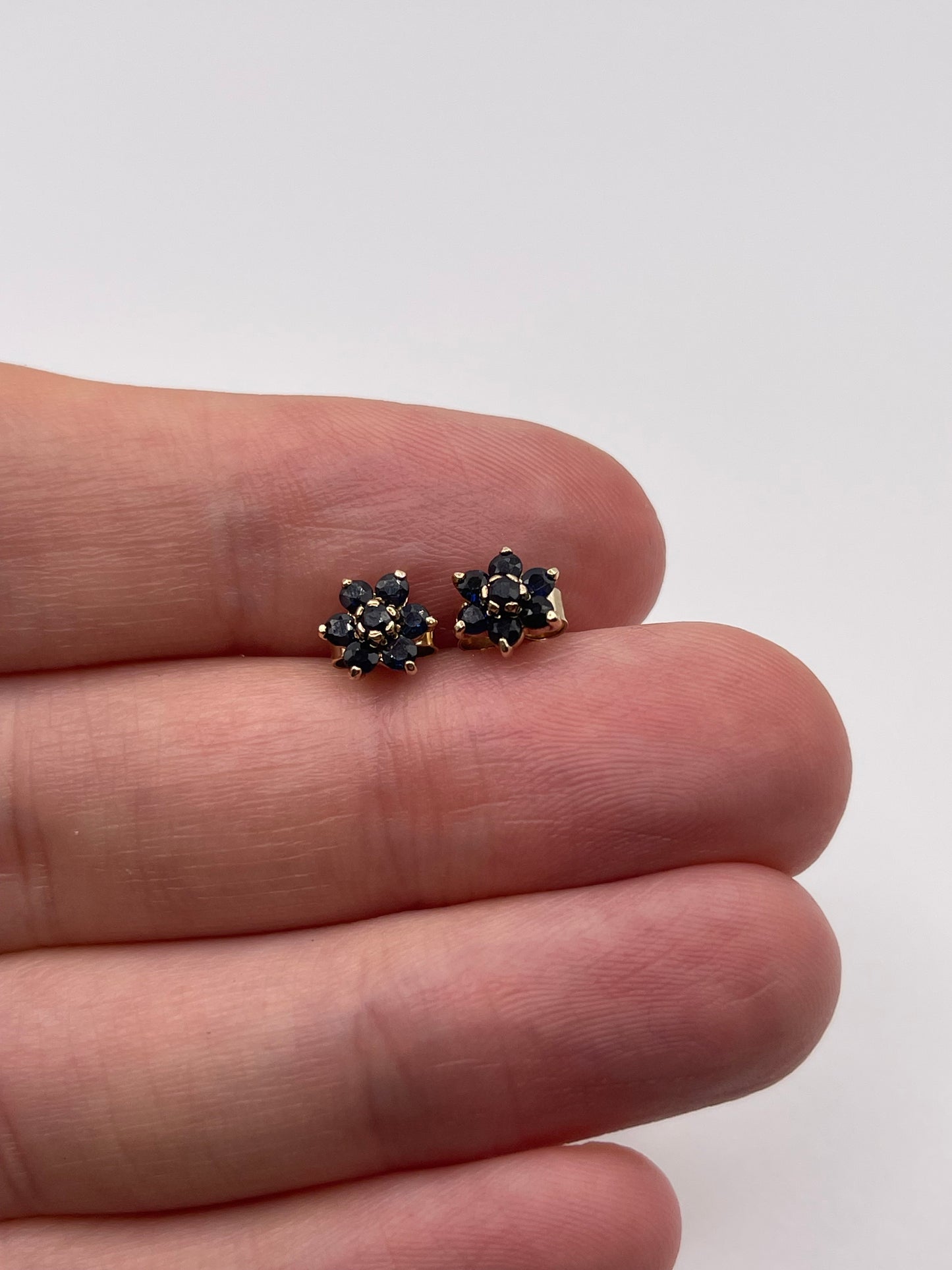 9ct gold sapphire cluster earrings