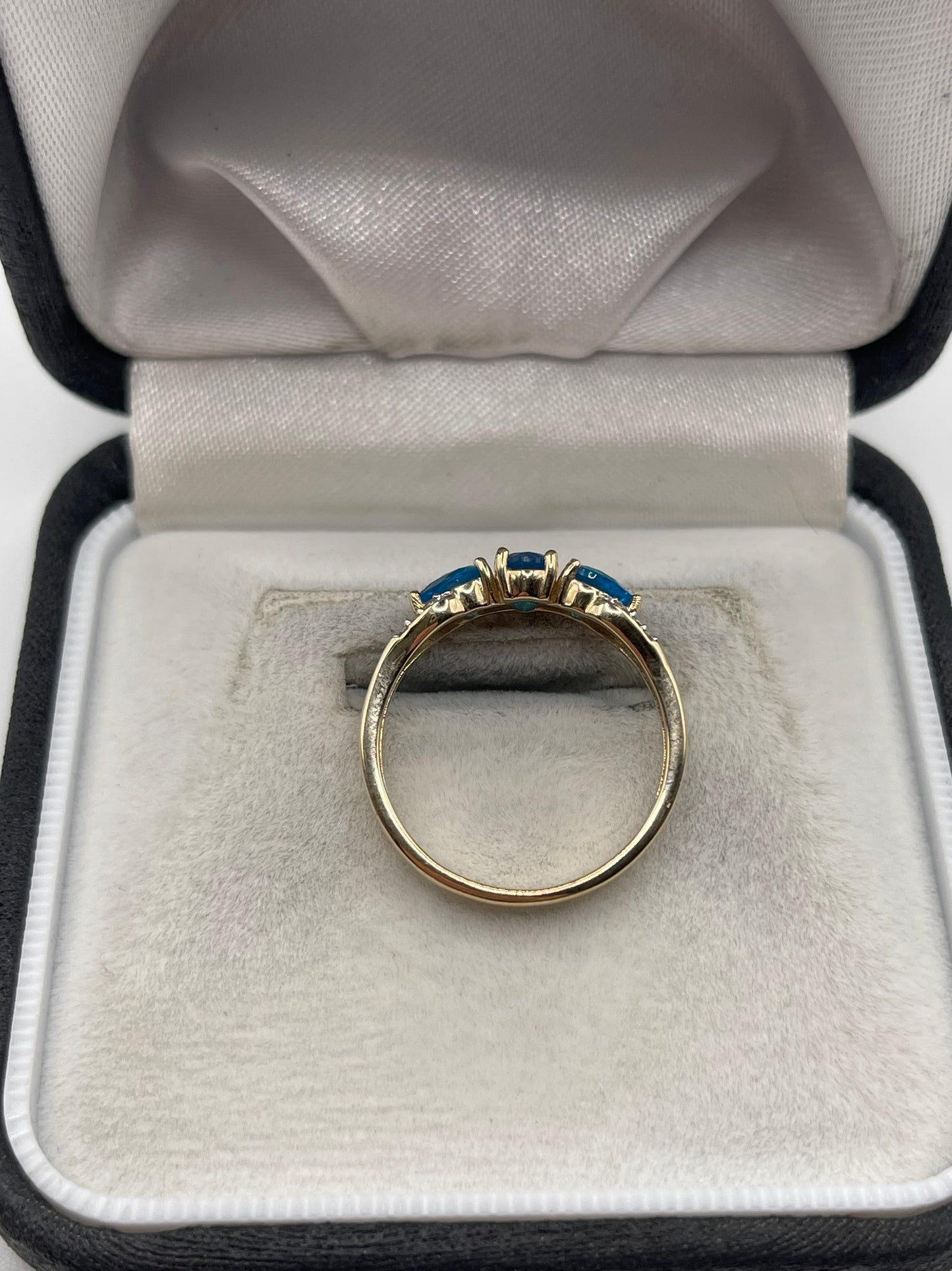 9ct gold blue apatite and zircon ring