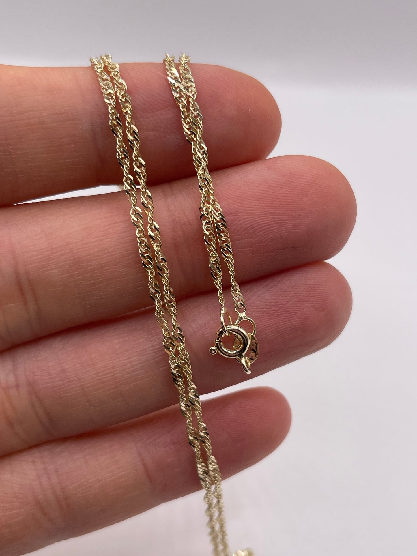 9ct gold chain 377