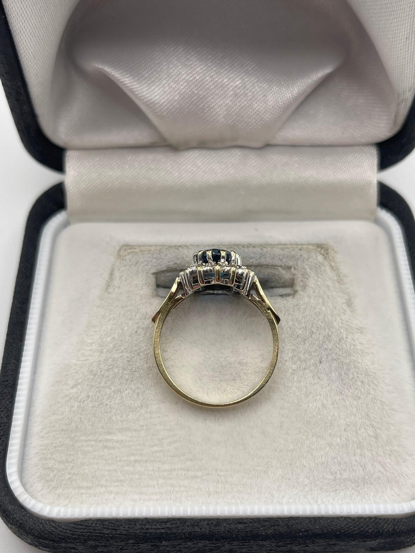 9ct gold blue topaz and diamond ring