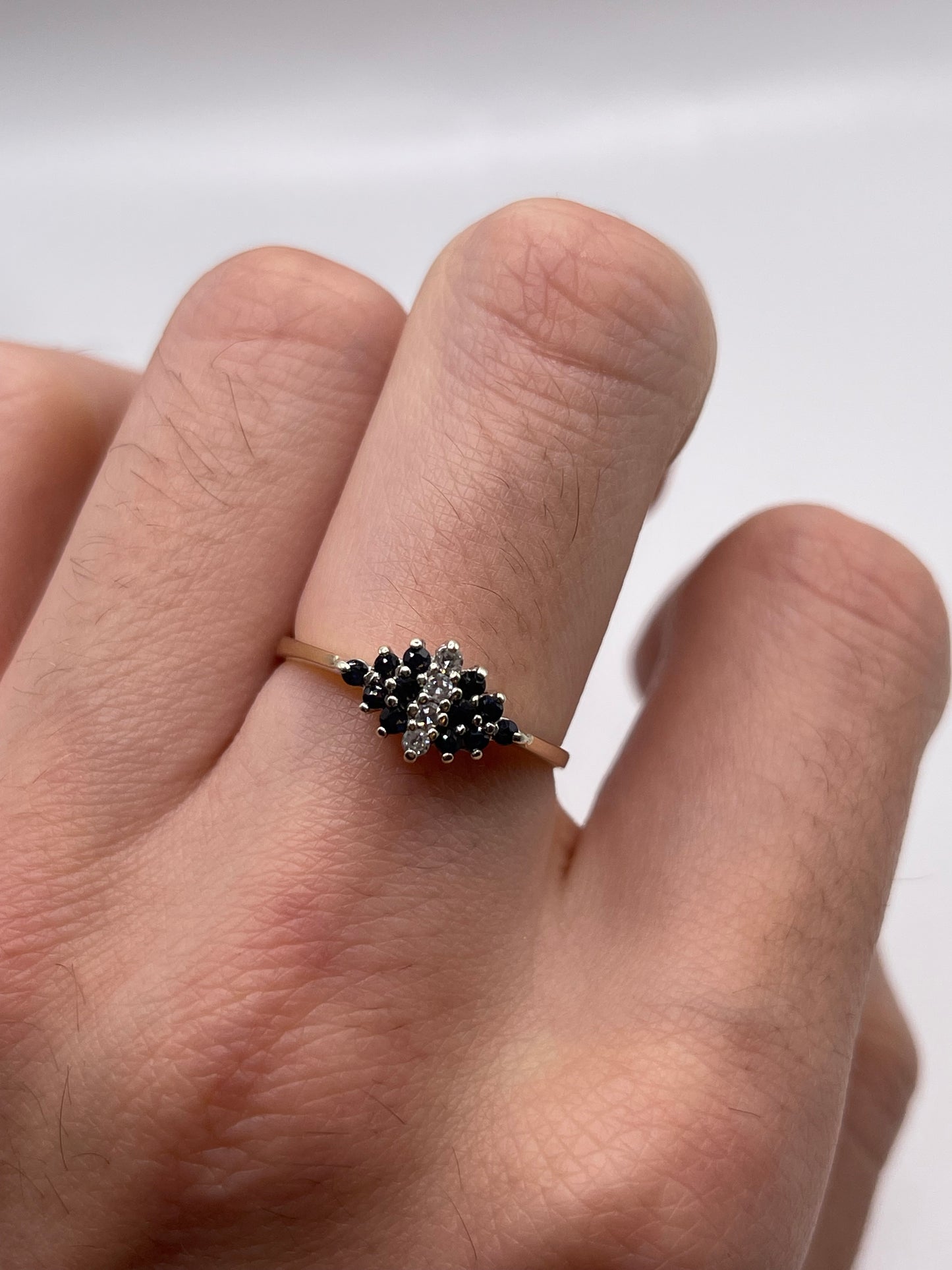 9ct gold sapphire and diamond ring