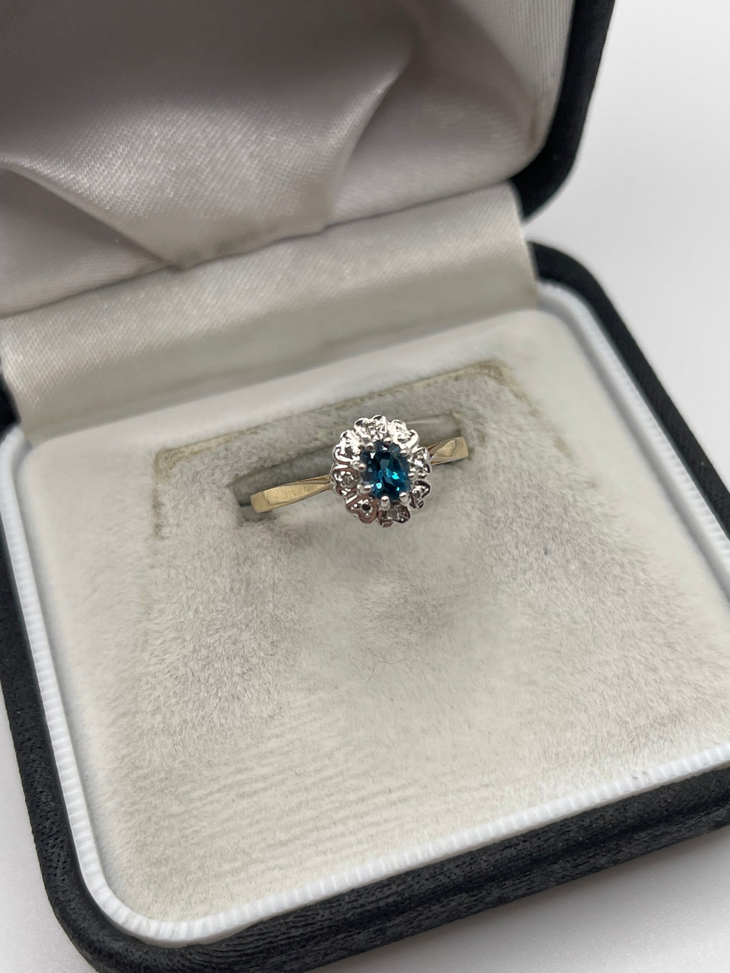 9ct gold topaz and diamond ring