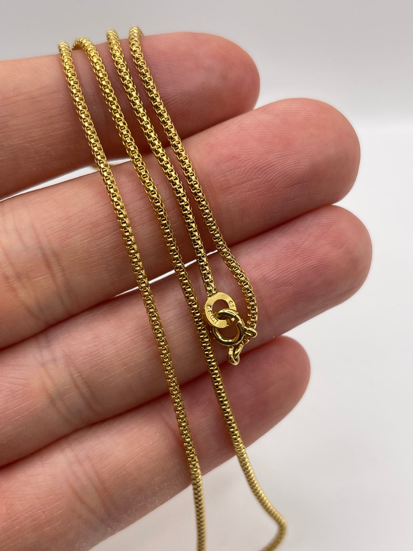 9ct gold chain 128