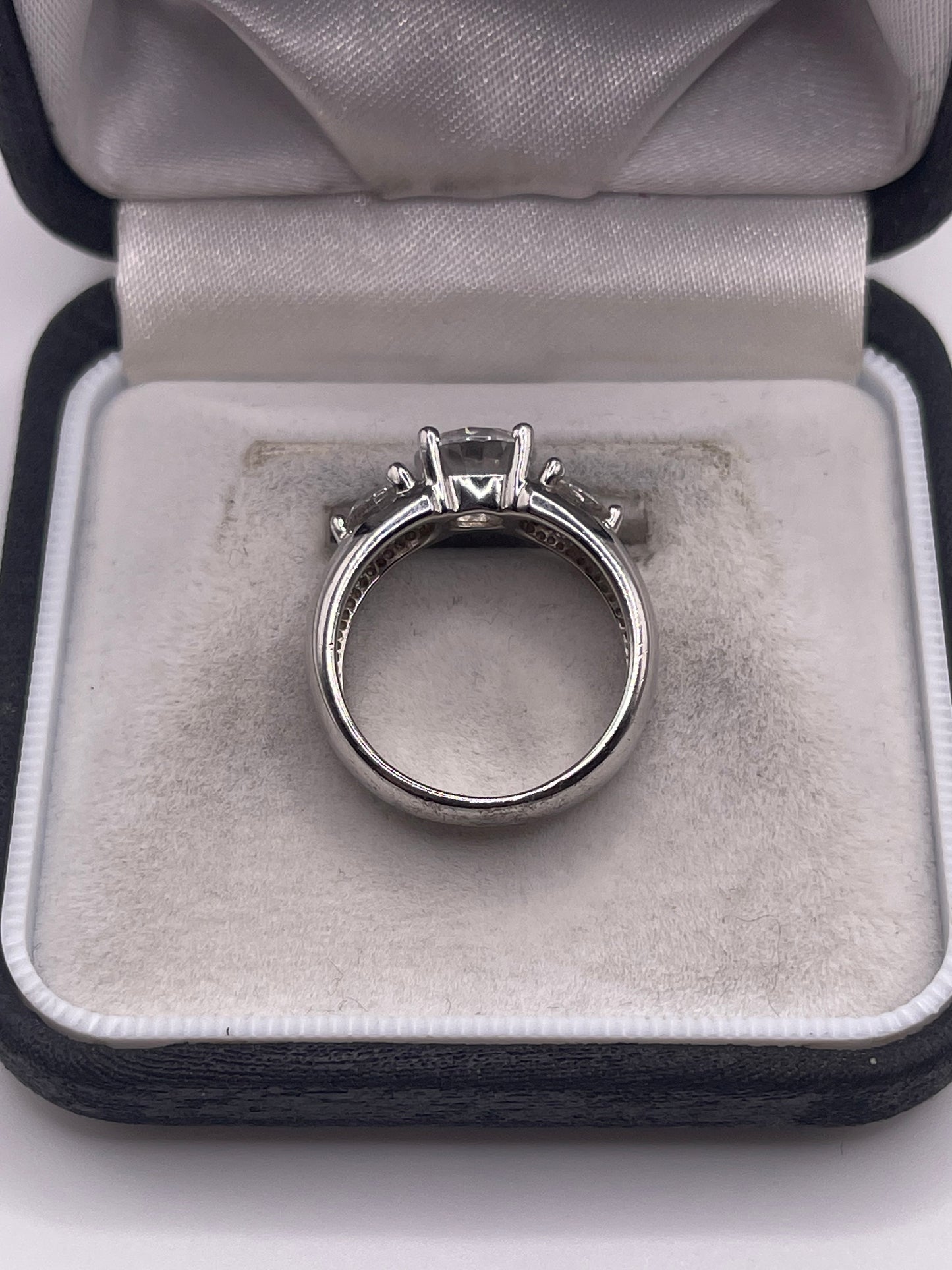 Silver cz ring