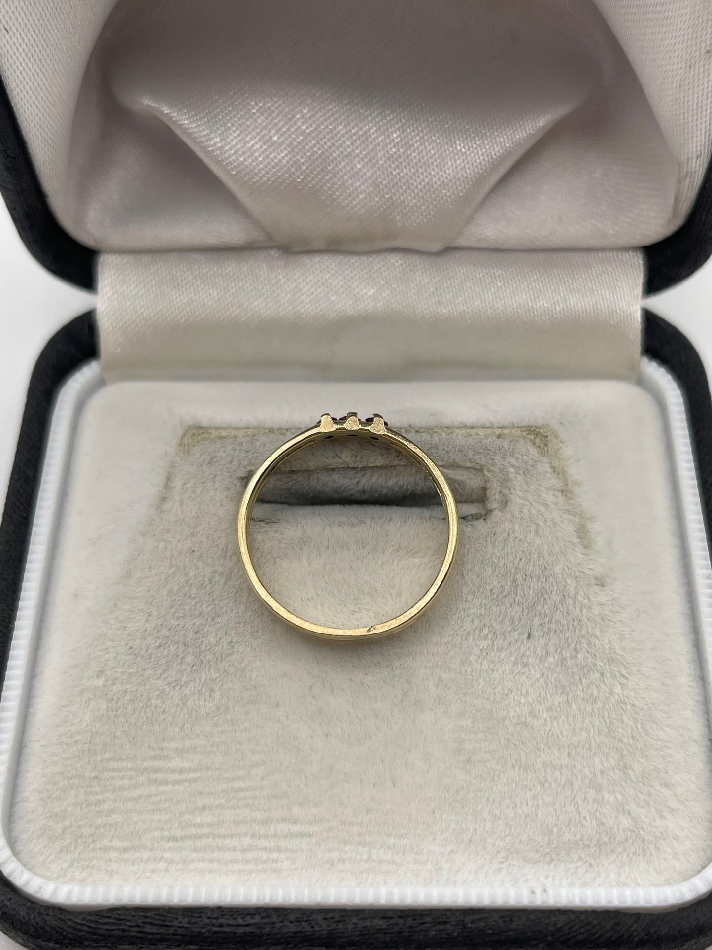 9ct gold ruby ring