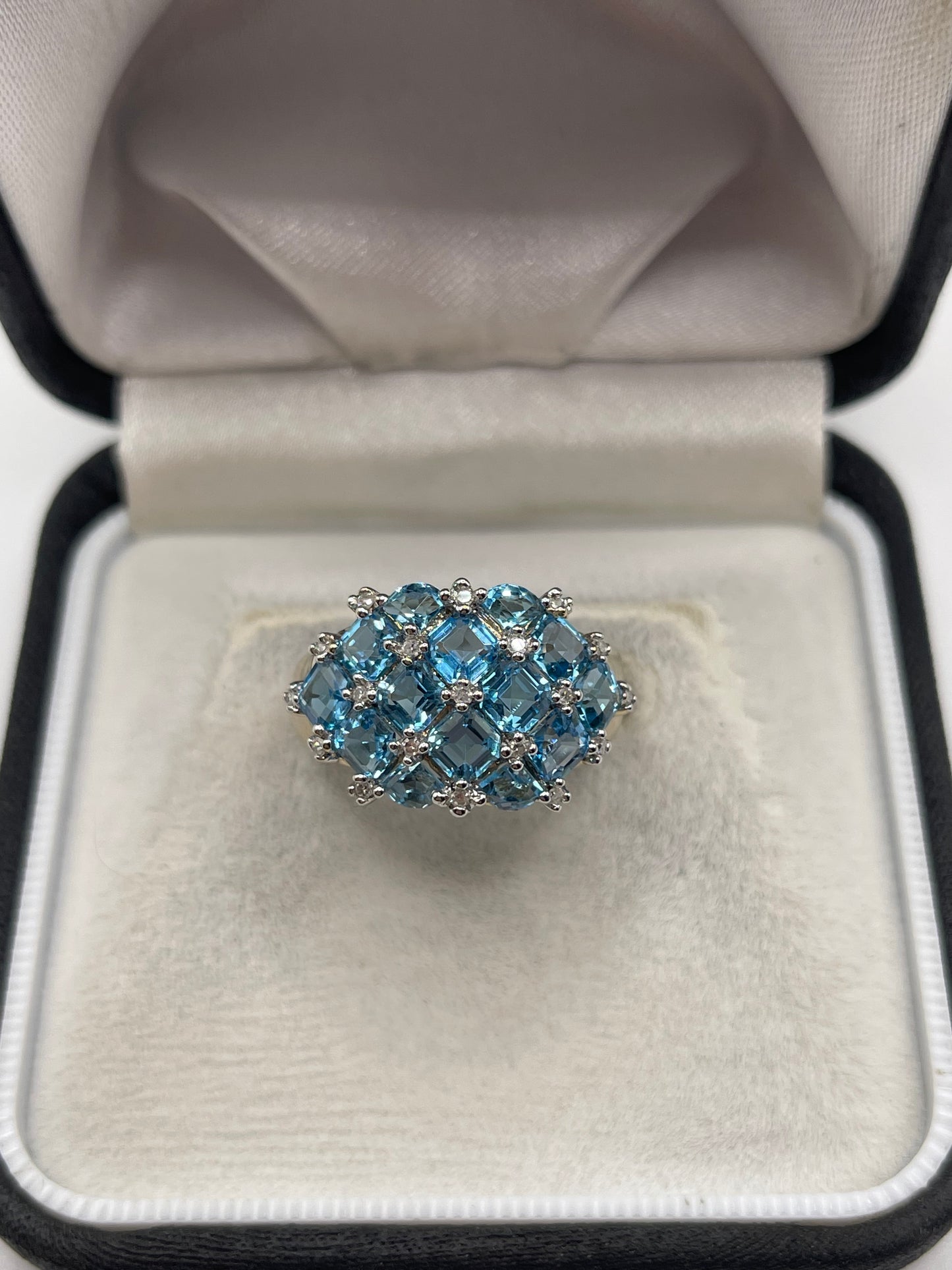 9ct gold topaz and diamond ring
