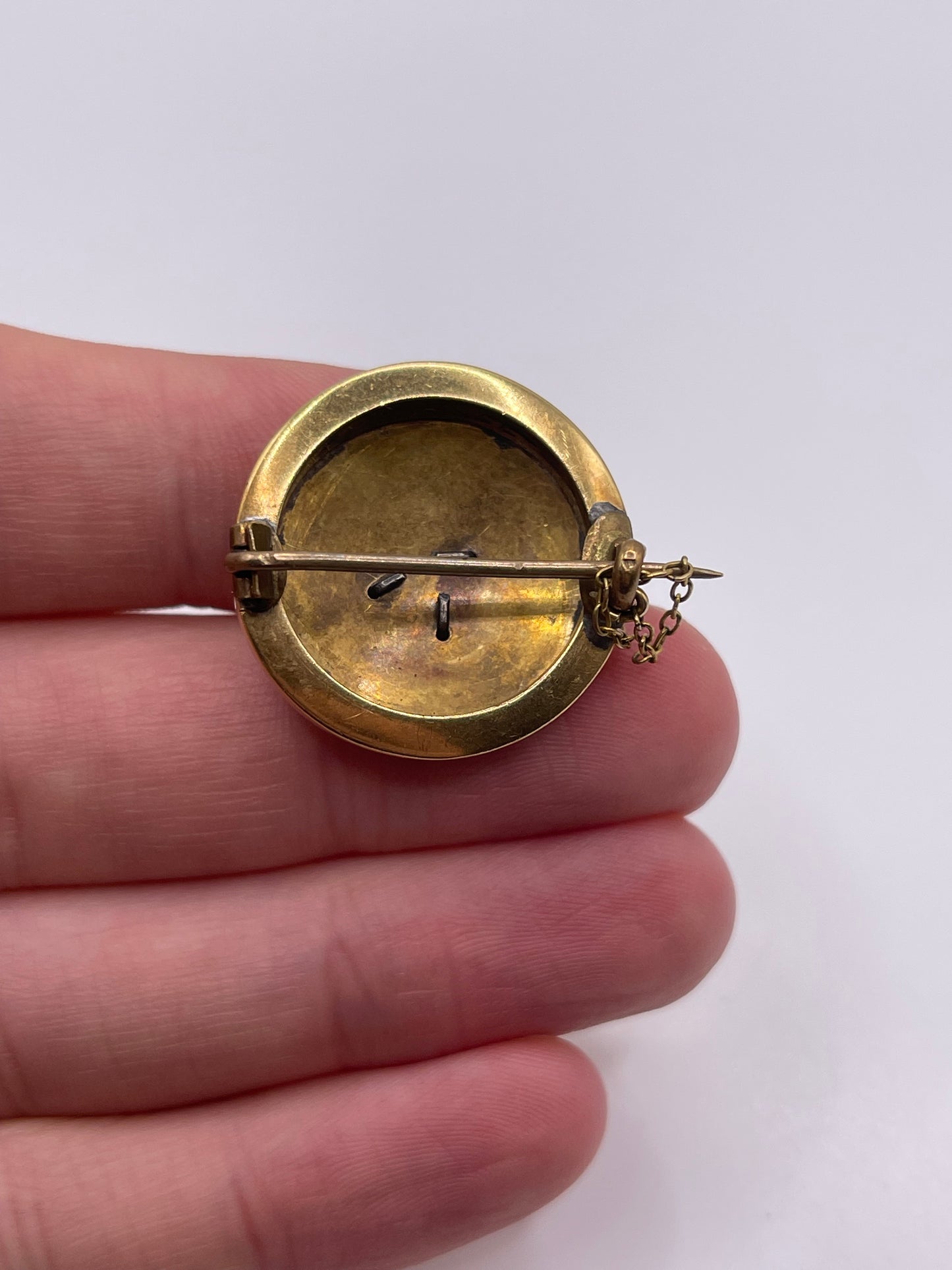 18ct gold enamel, pearl and diamond brooch