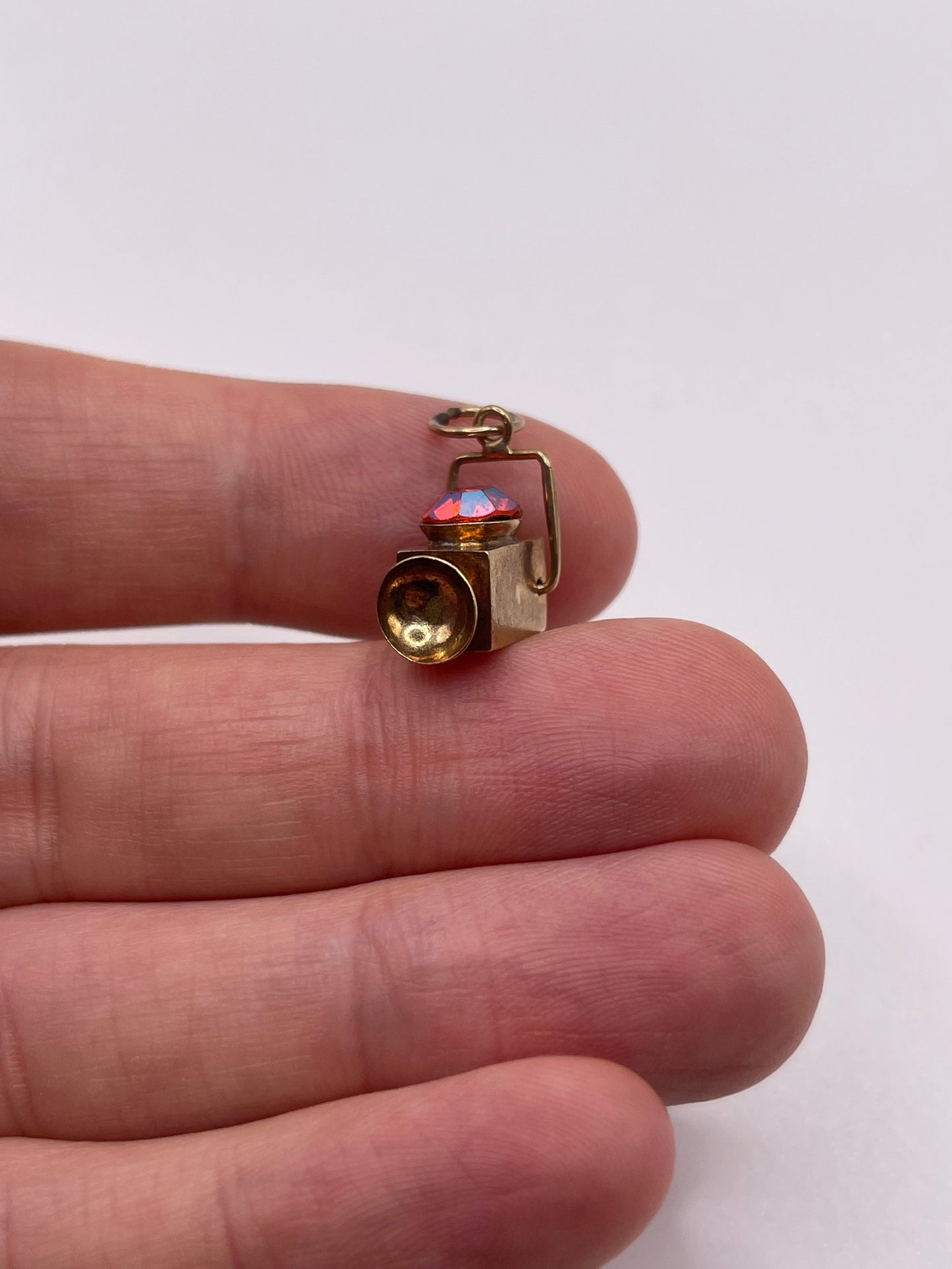 9ct gold lantern charm