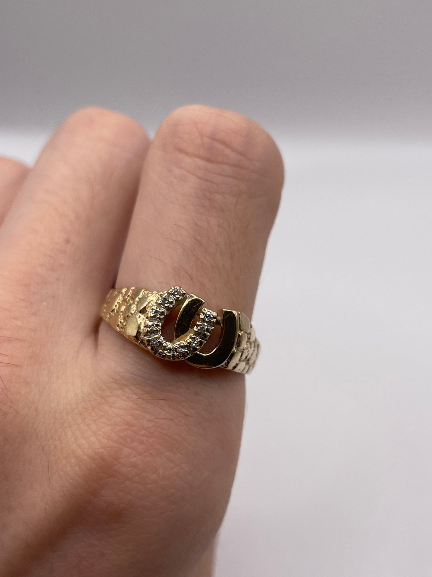 9ct gold diamond horseshoe ring