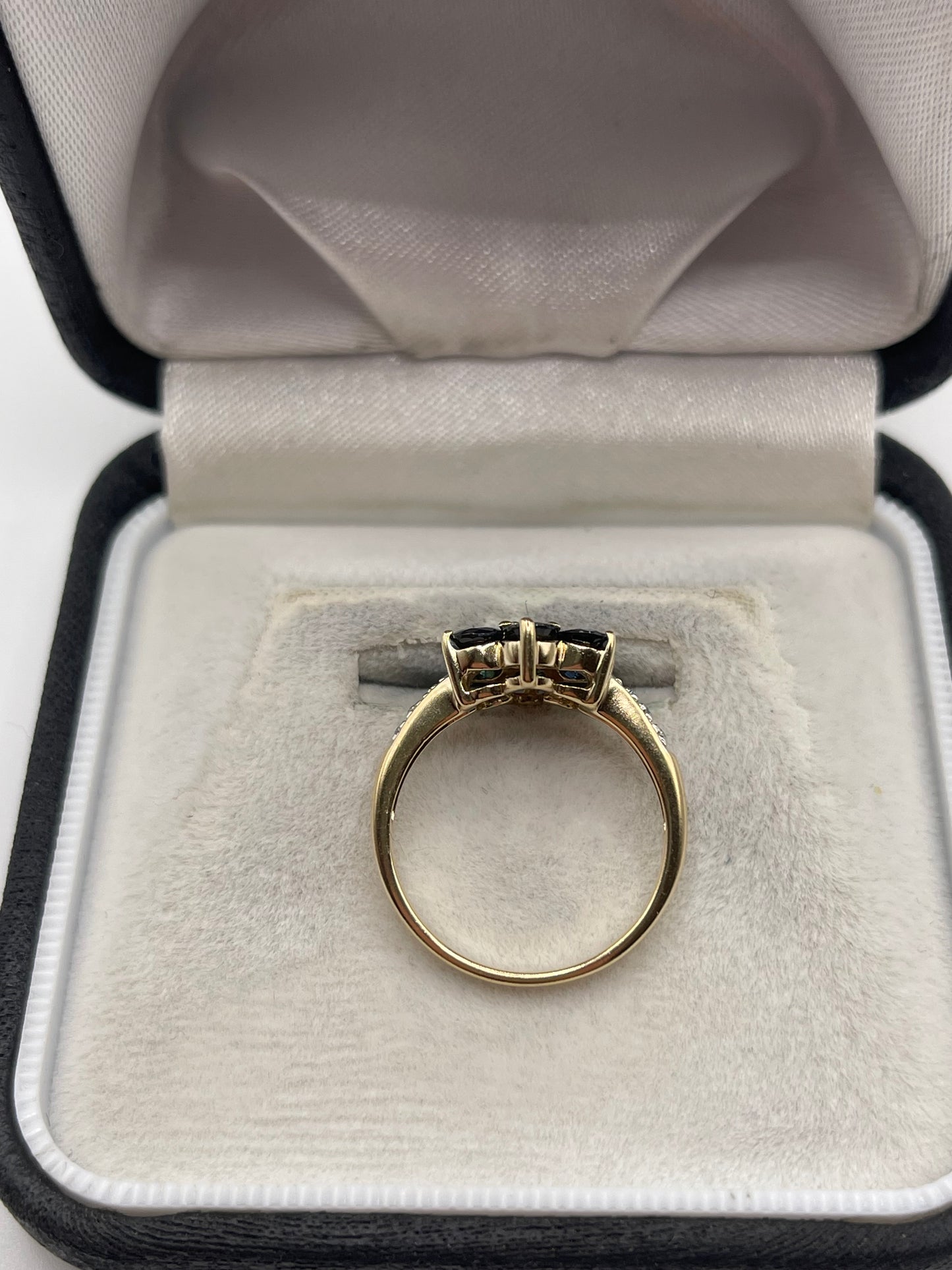 9ct gold sapphire and diamond ring