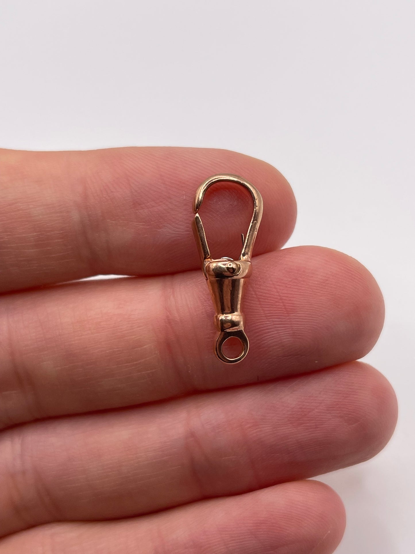 9ct rose gold dog clip 18