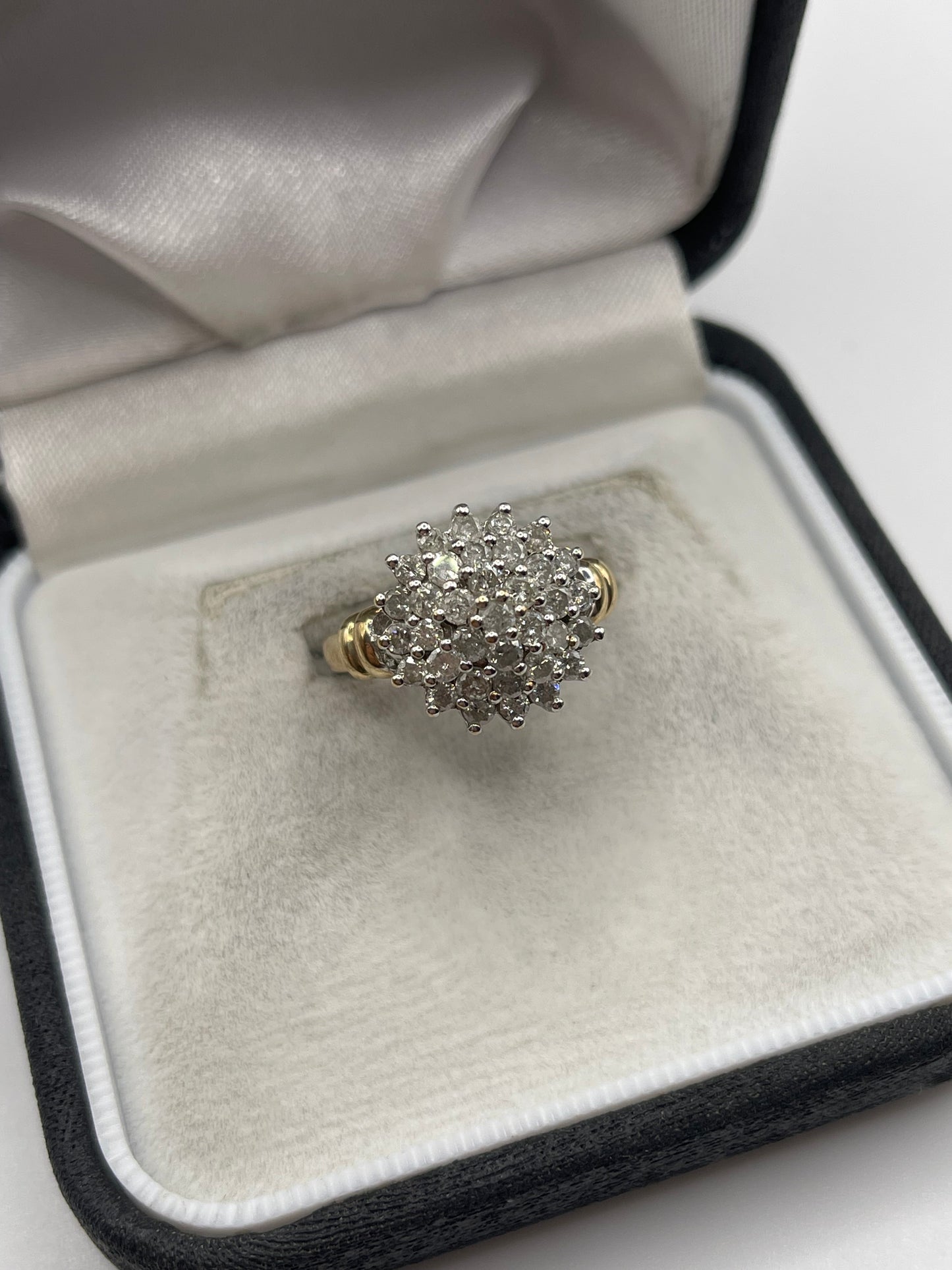 9ct gold 1ct diamond cluster ring