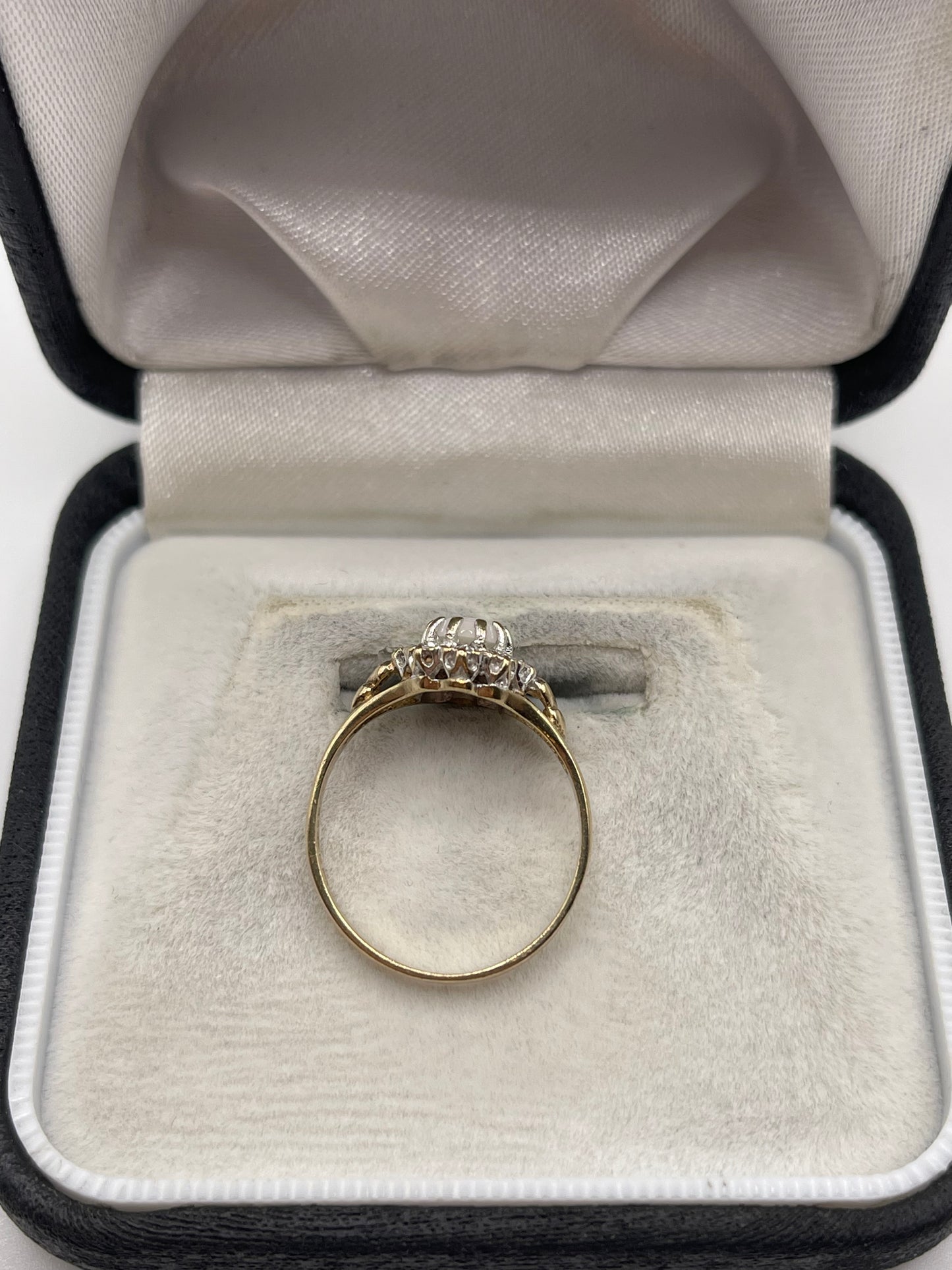 9ct gold opal and diamond ring