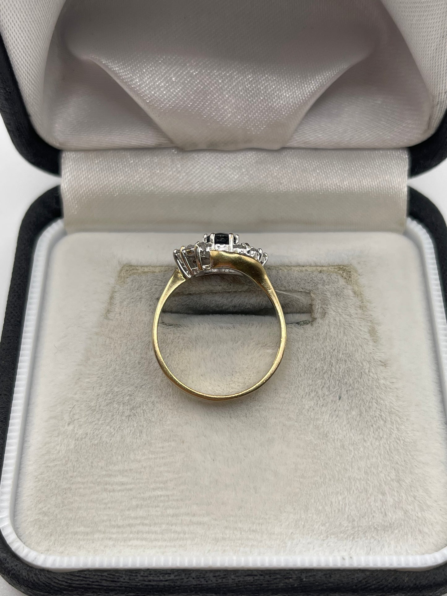 9ct gold sapphire and diamond ring