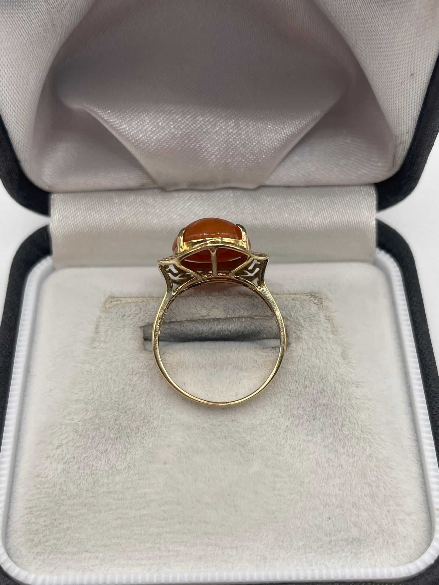 14ct gold jade ring