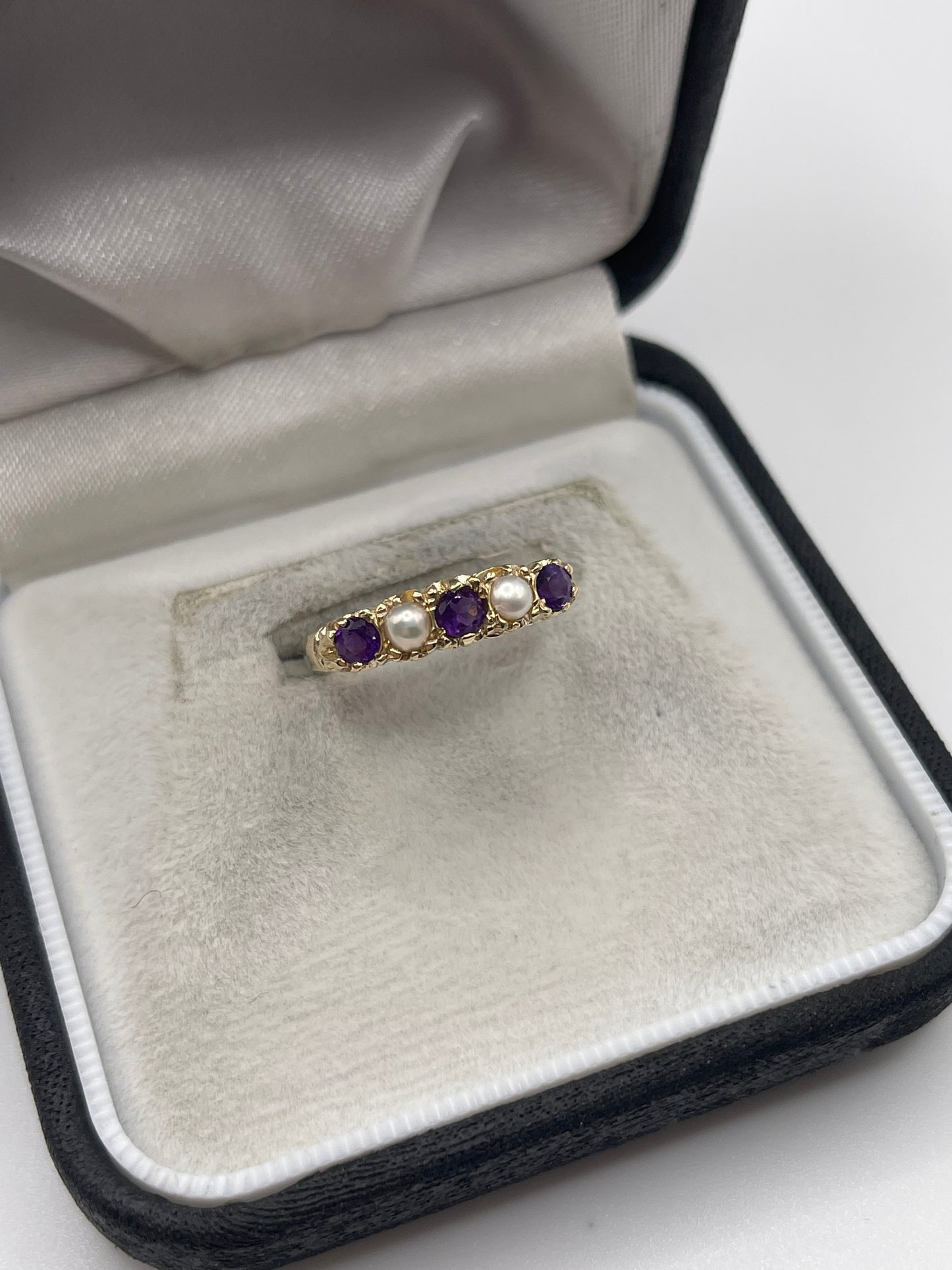 9ct gold amethyst and pearl ring