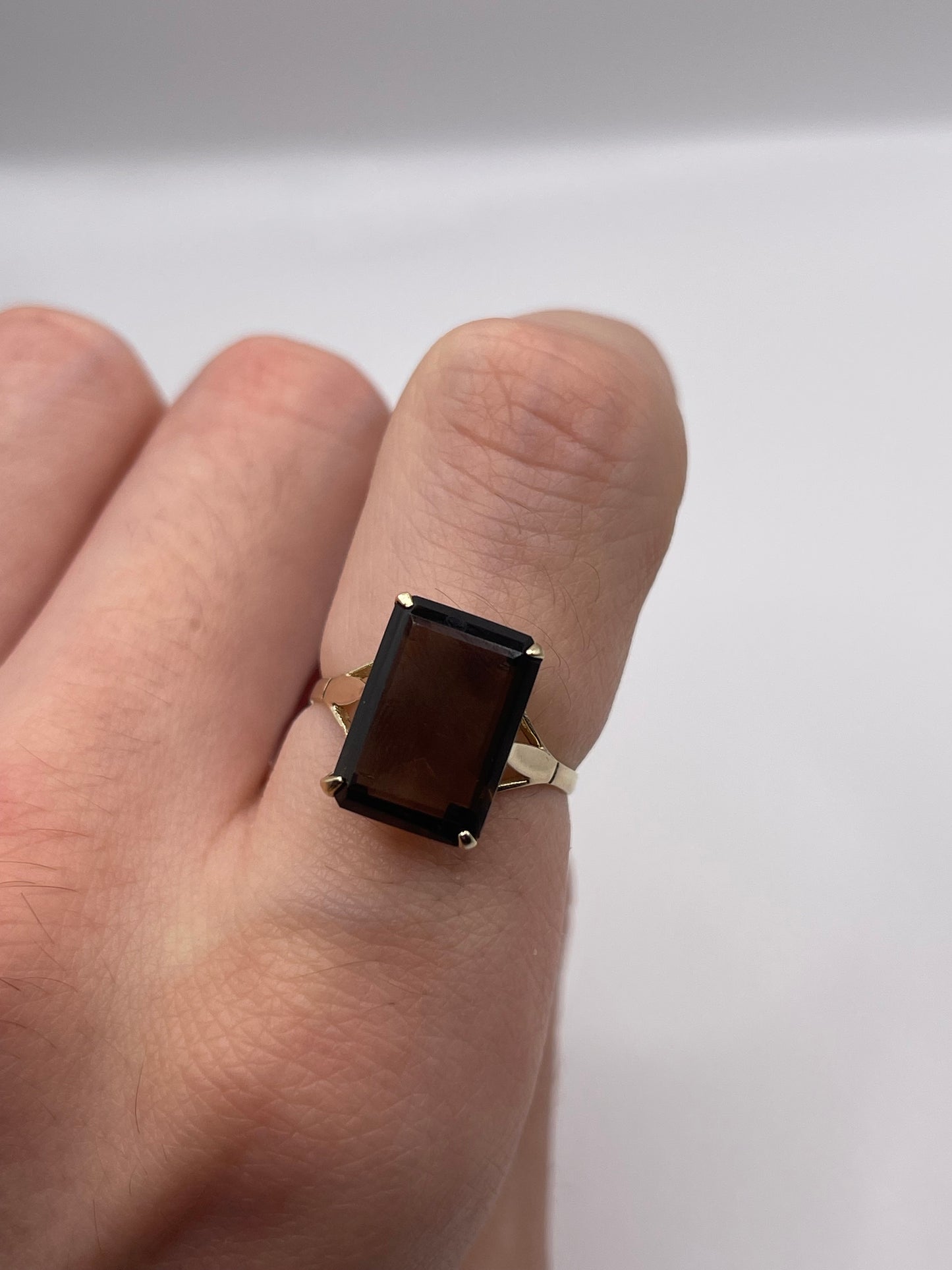 9ct gold Smokey quartz ring