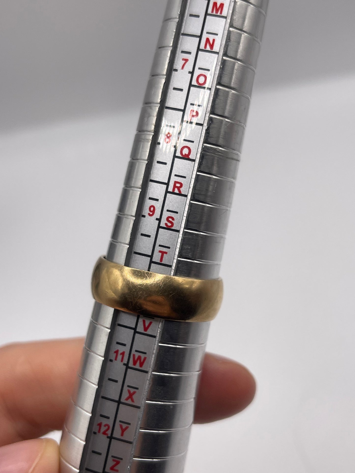 9ct gold band