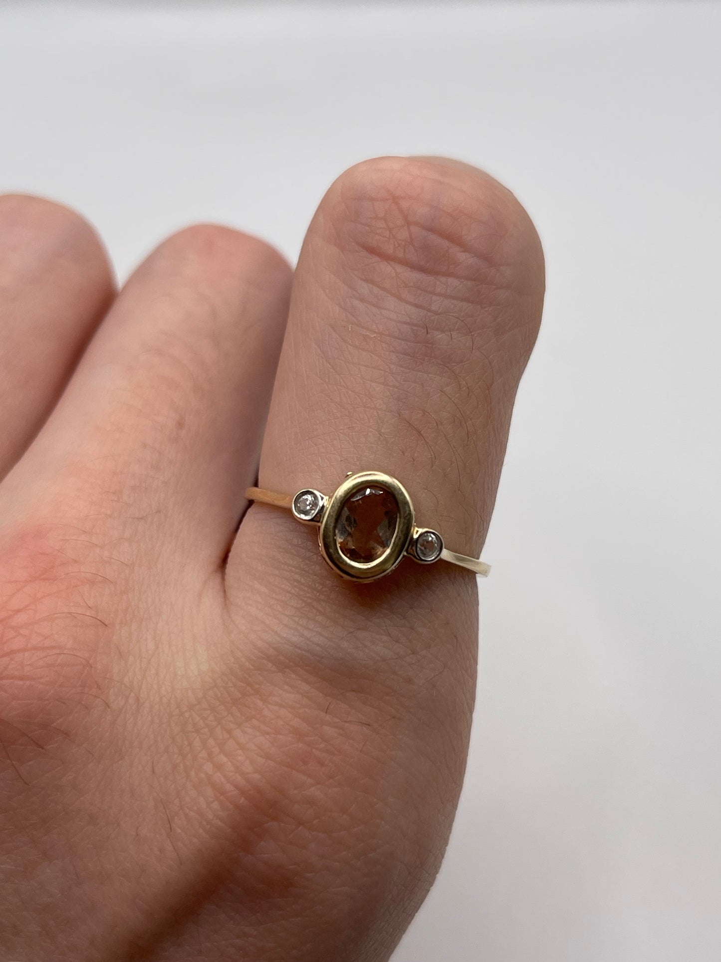 9ct gold quartz and zircon ring