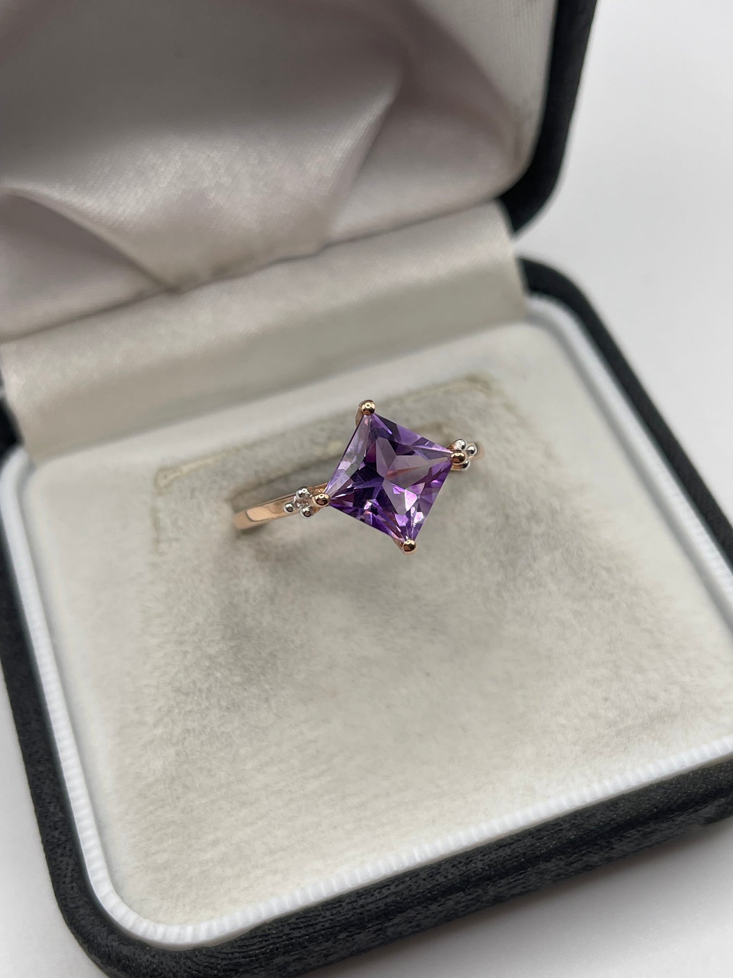 9ct rose gold amethyst and zircon ring