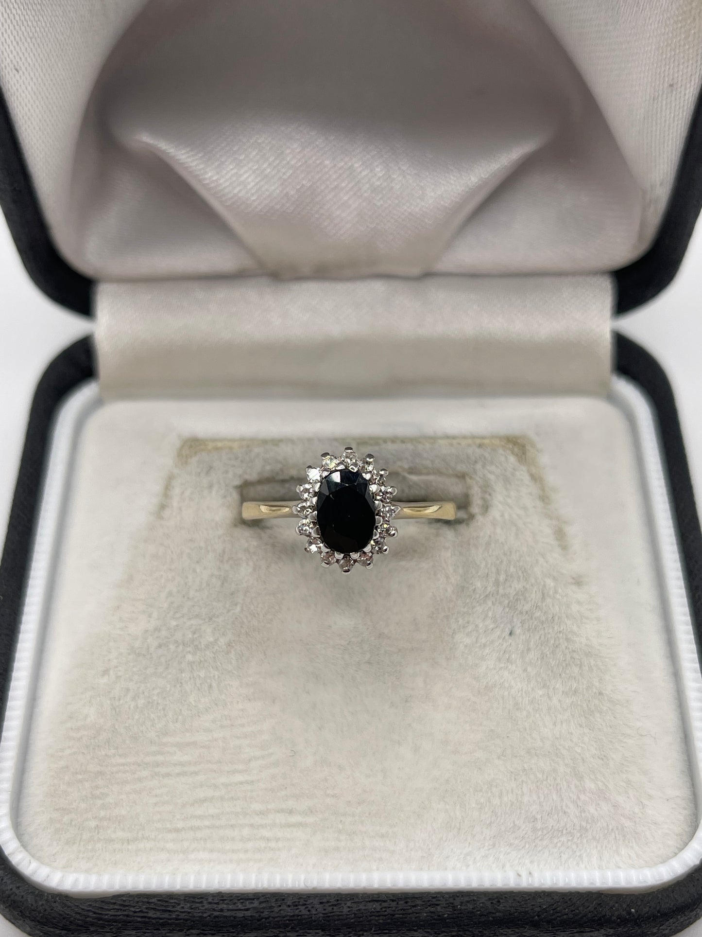 9ct gold sapphire and diamond ring