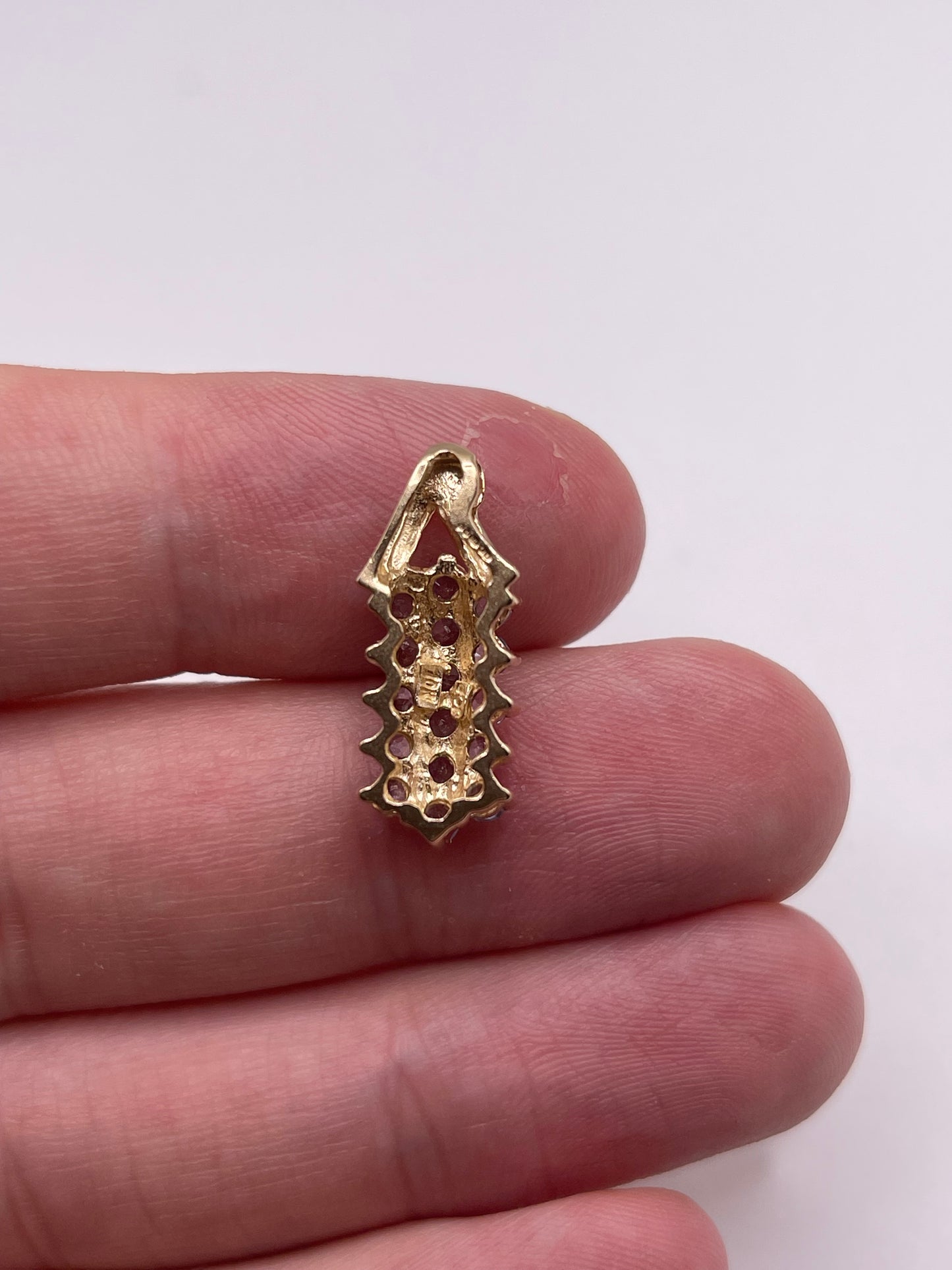 9ct gold tanzanite cluster pendant