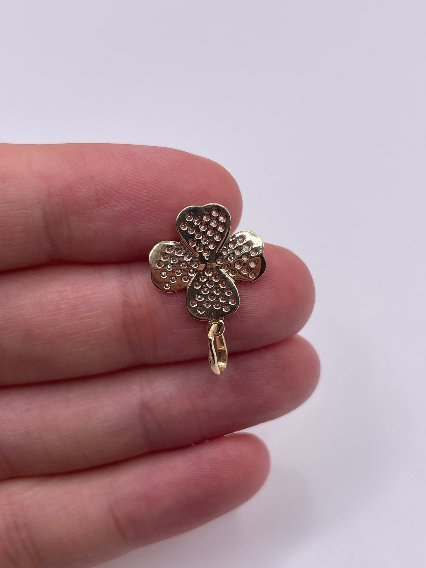9ct gold cz 4 leaf clover pendant