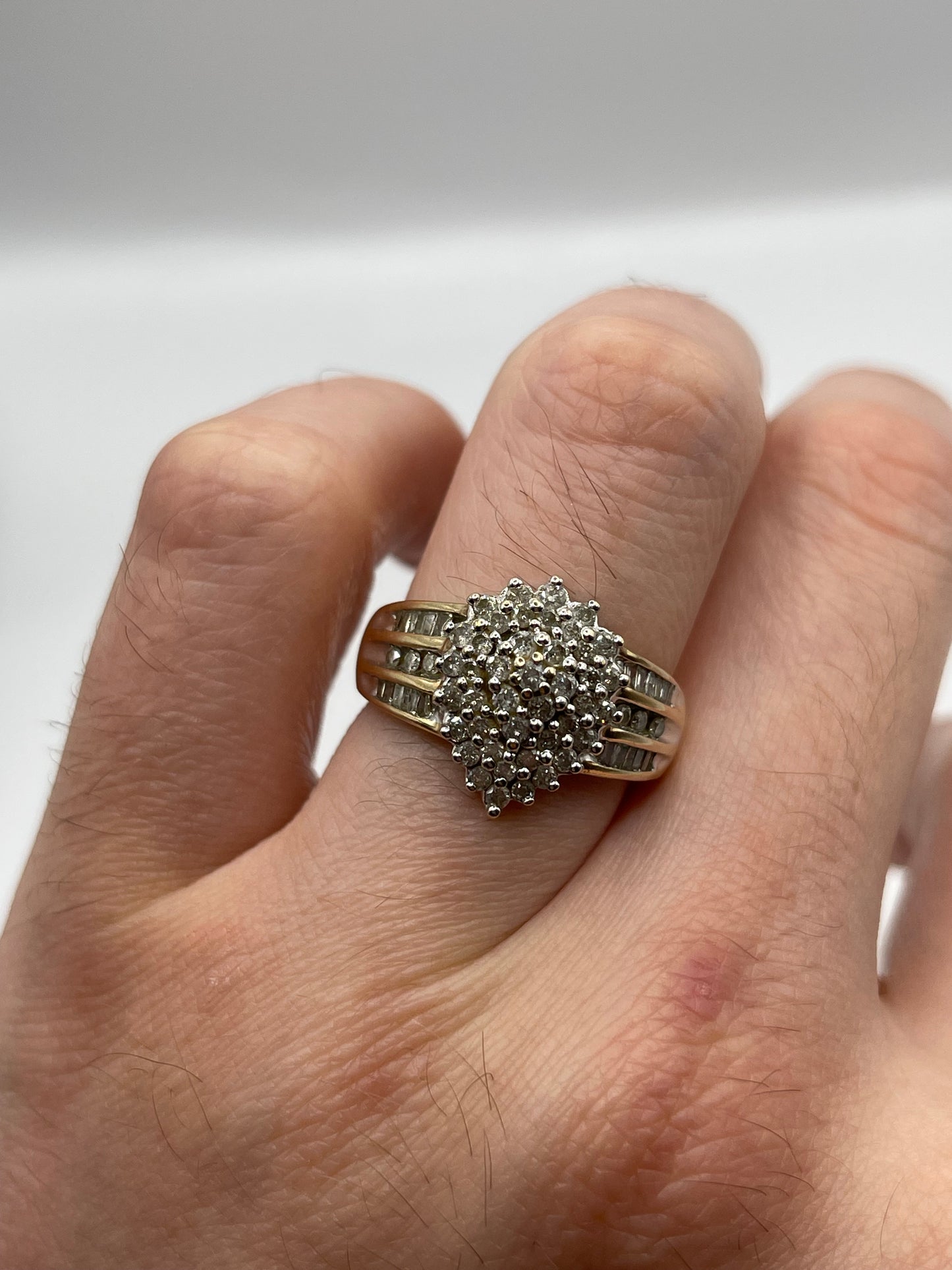 9ct gold 1ct diamond cluster ring