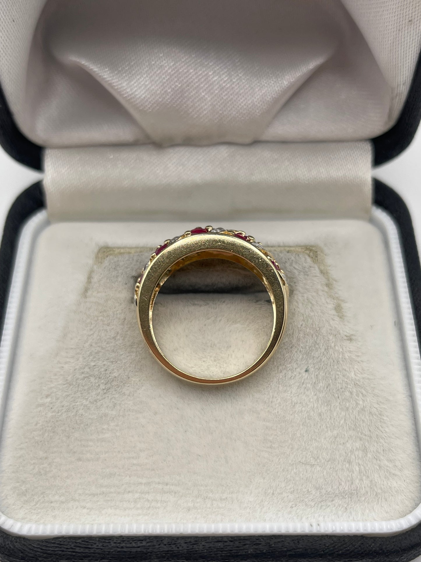 14ct gold ruby and diamond ring