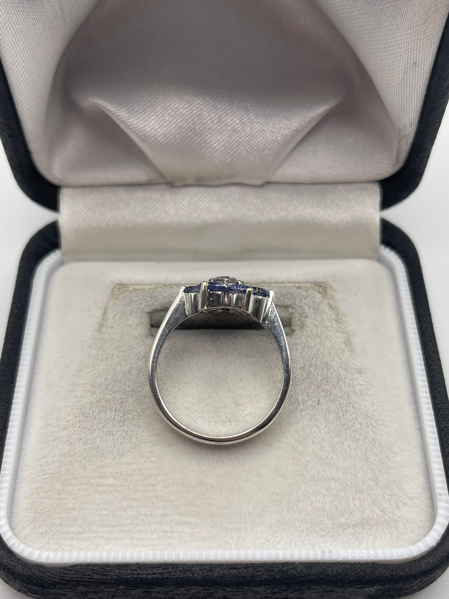 18ct white gold tanzanite and diamond ring