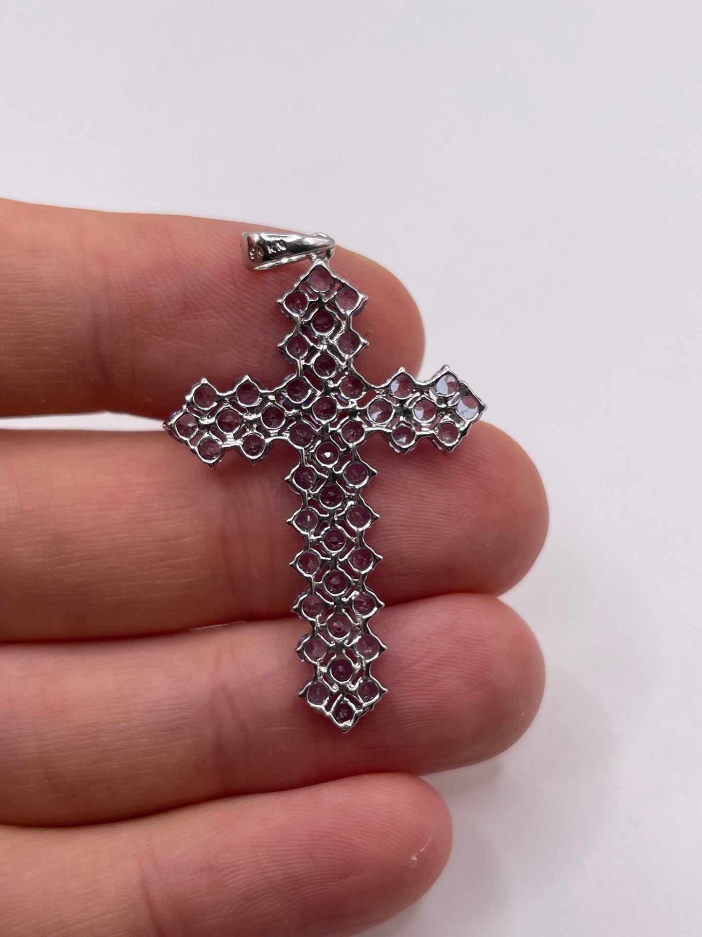 9ct white gold tanzanite cross pendant