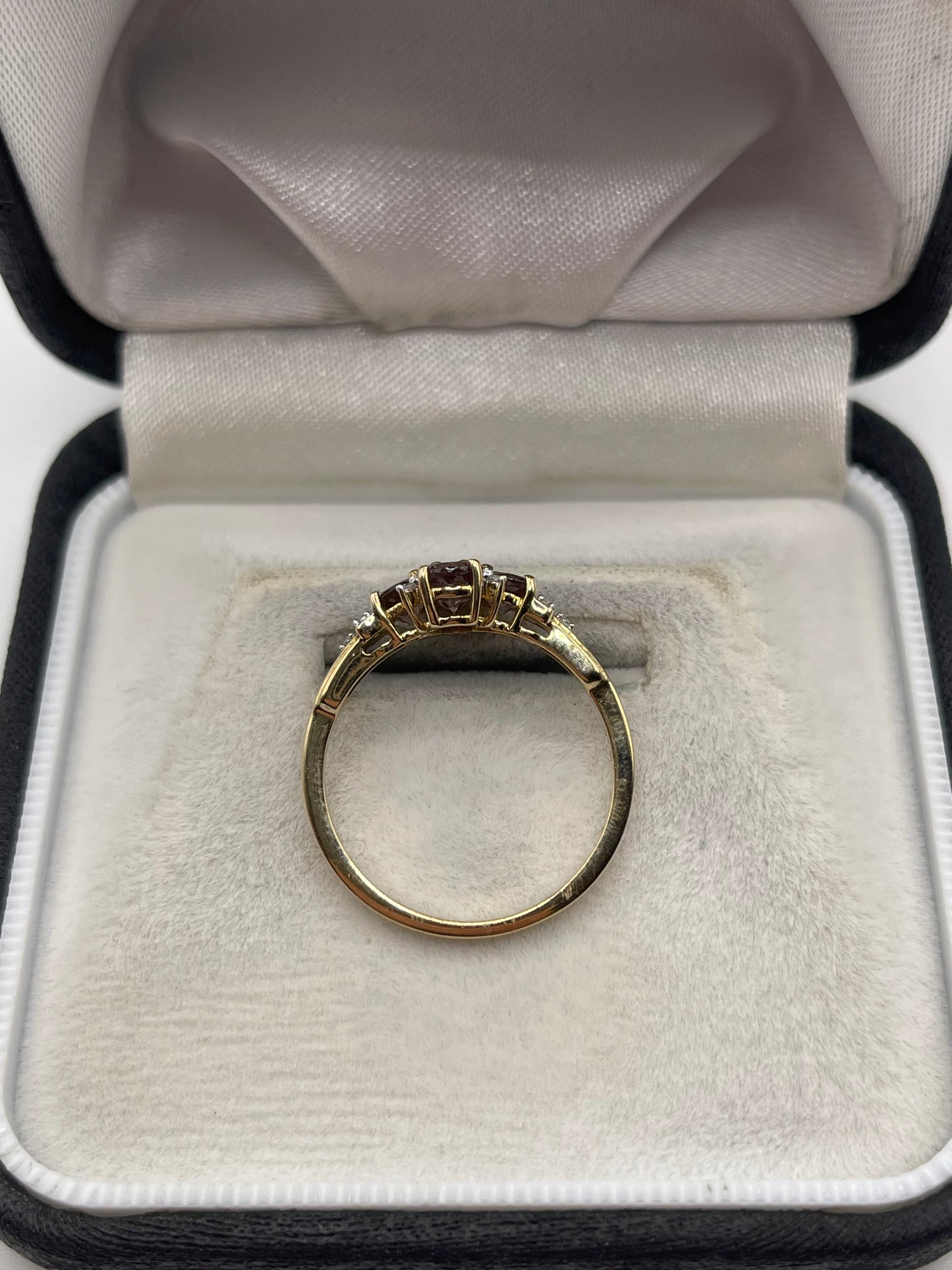 9ct gold quartz and zircon ring