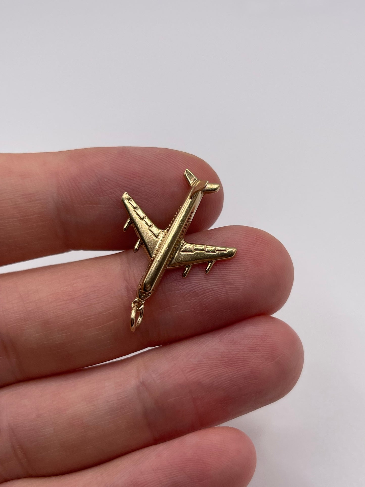9ct gold aeroplane charm