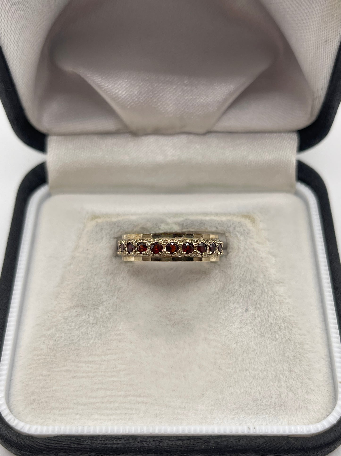9ct gold garnet eternity ring