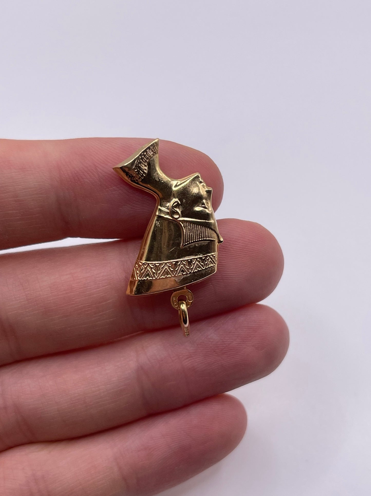 9ct gold queen Nefertiti charm