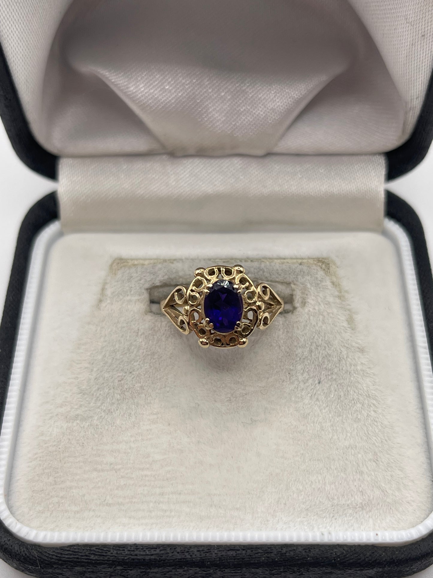9ct gold amethyst ring