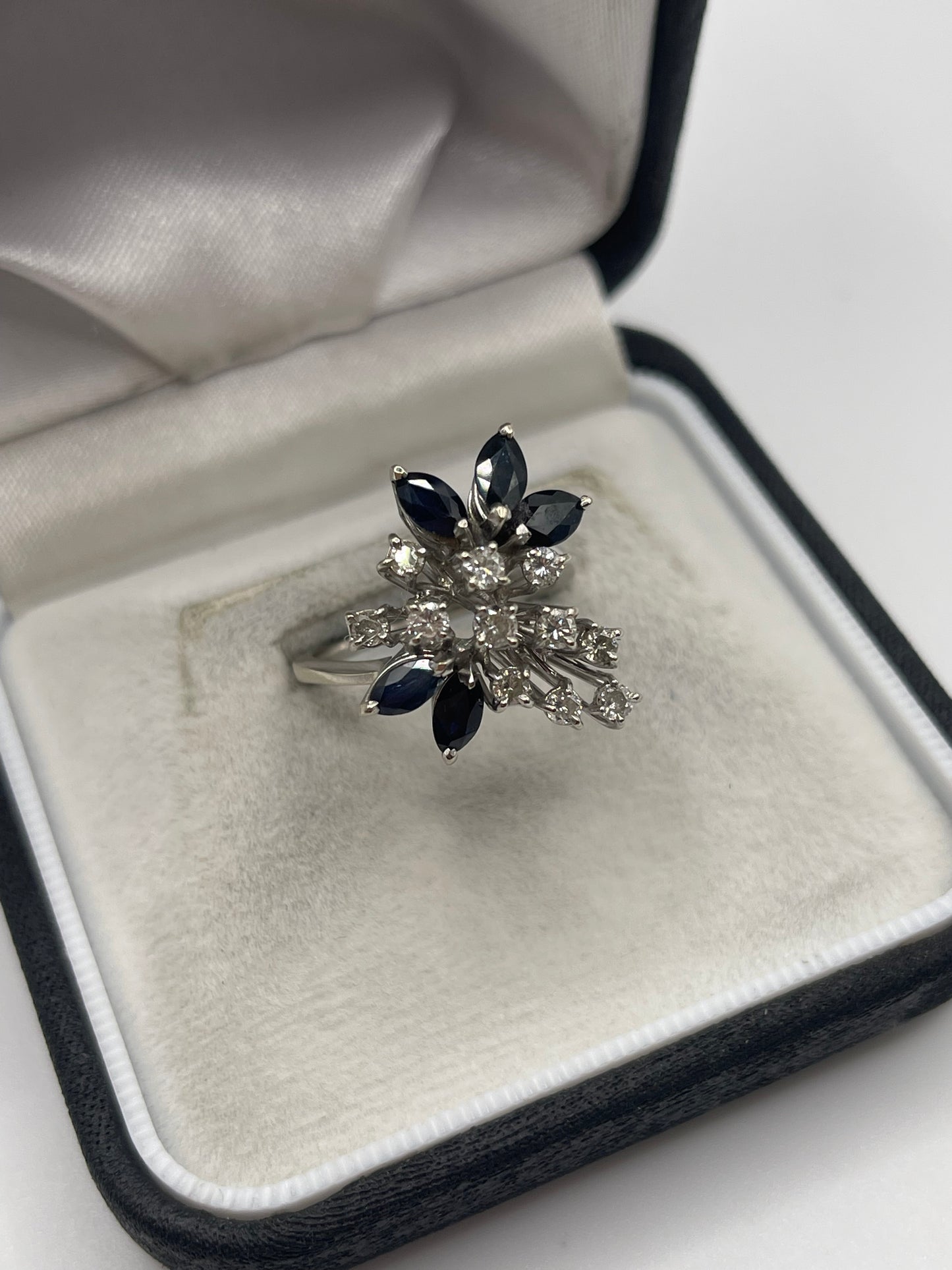 18ct white gold sapphire and diamond ring