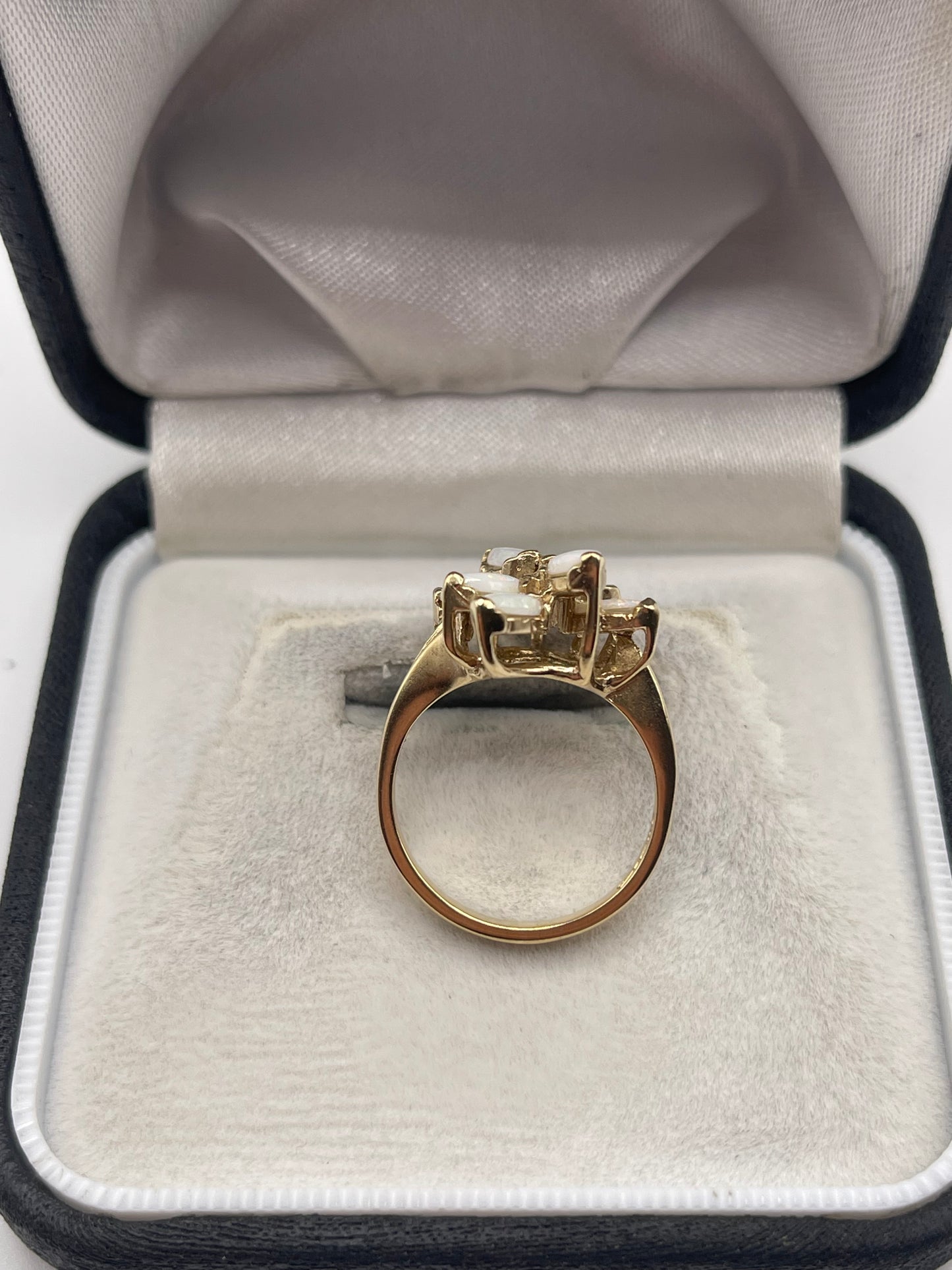 9ct gold opal and diamond ring