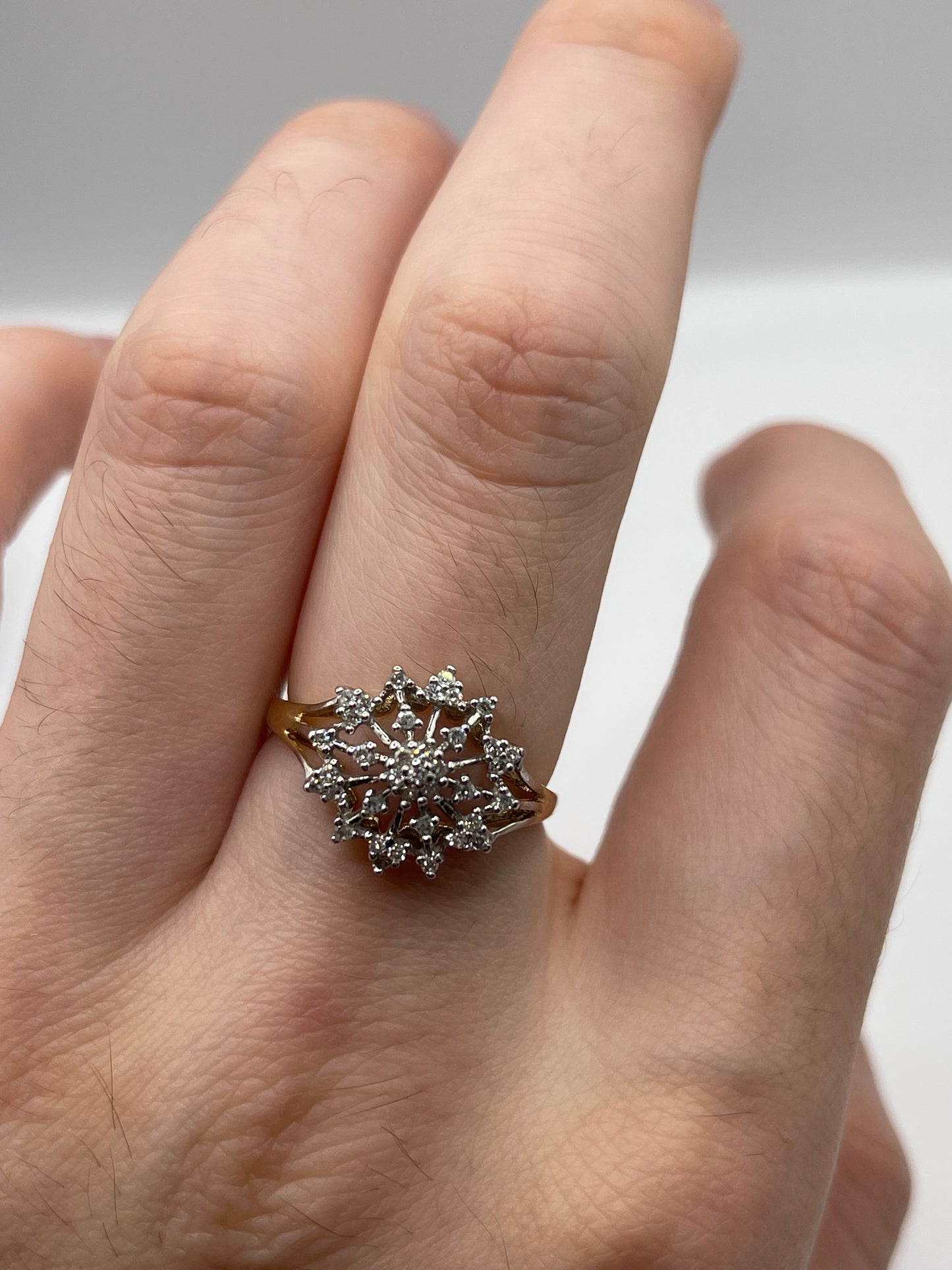 9ct gold diamond cluster ring