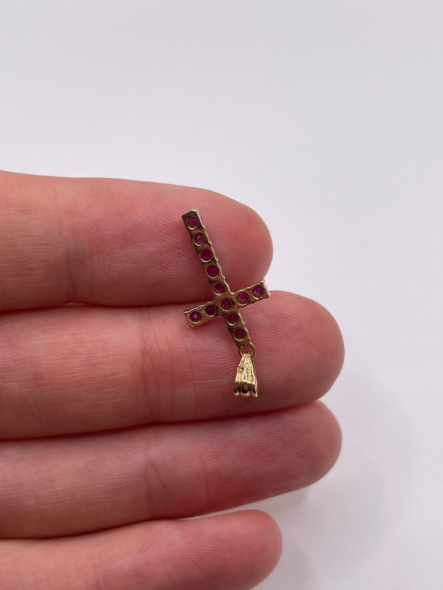 9ct gold ruby cross pendant