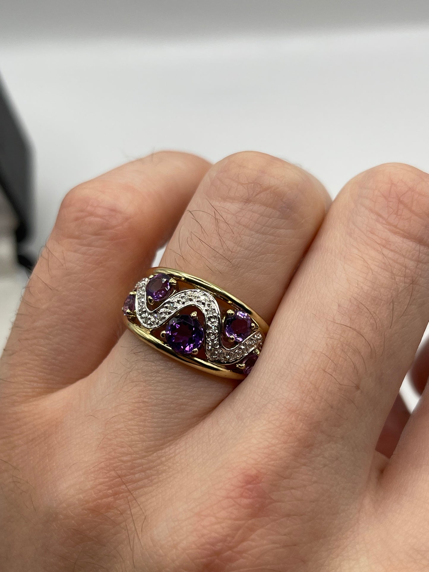 9ct gold amethyst and diamond ring