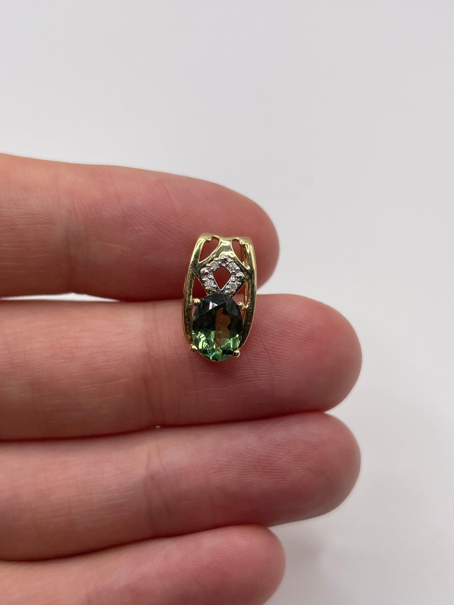 9ct gold tourmaline and diamond pendant