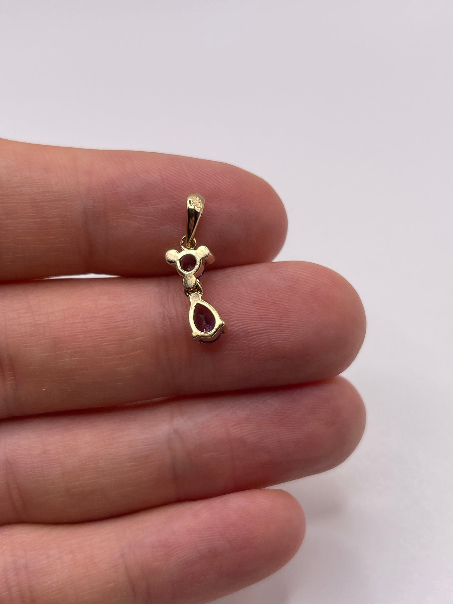 9ct gold amethyst pendant