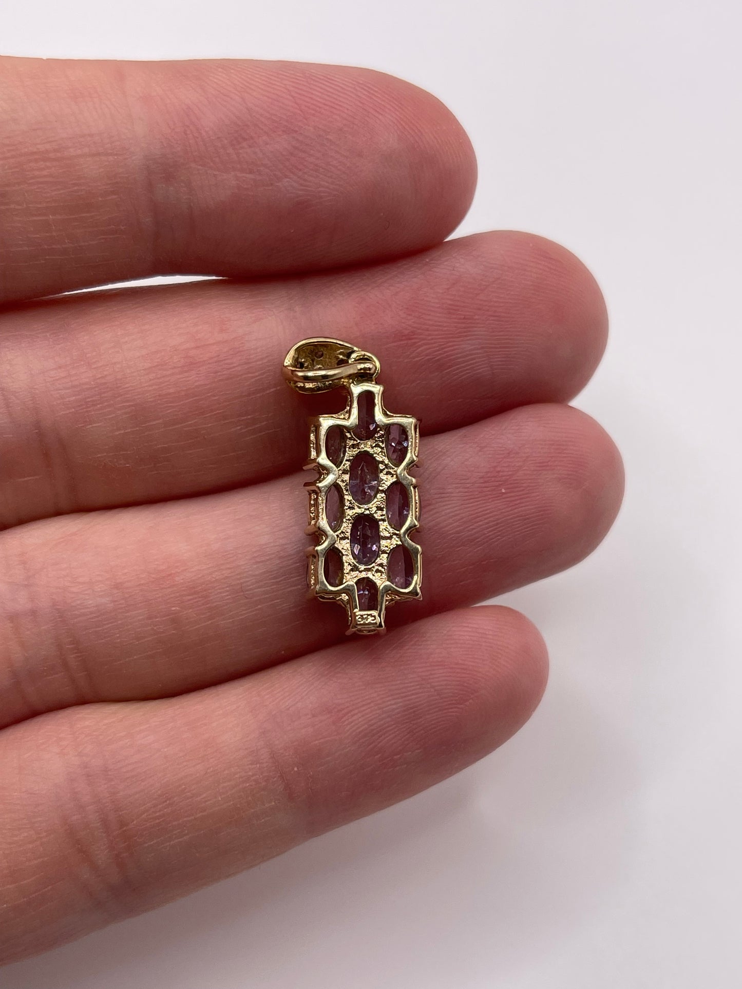 9ct gold tanzanite and diamond pendant