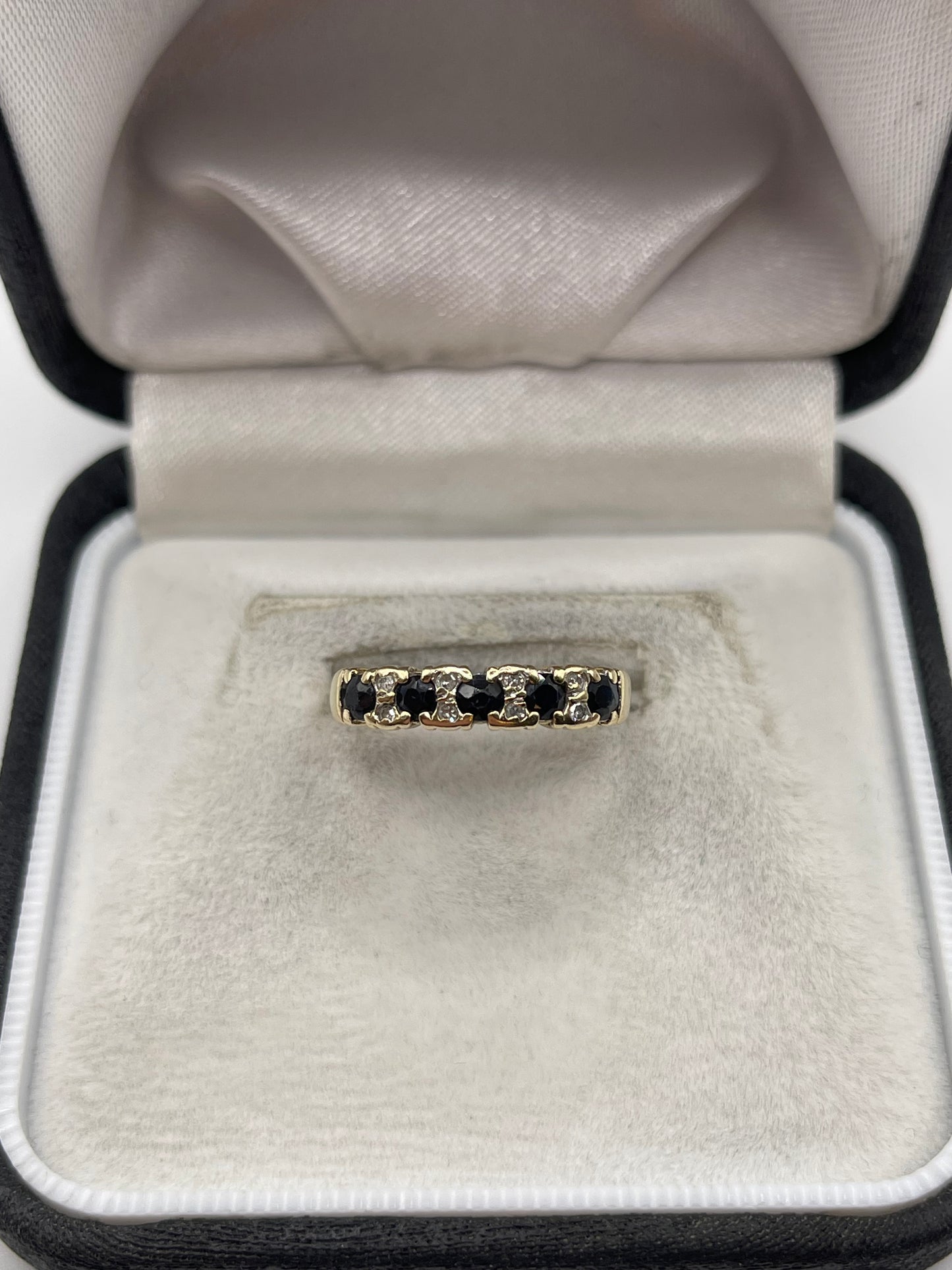 9ct gold sapphire and diamond ring