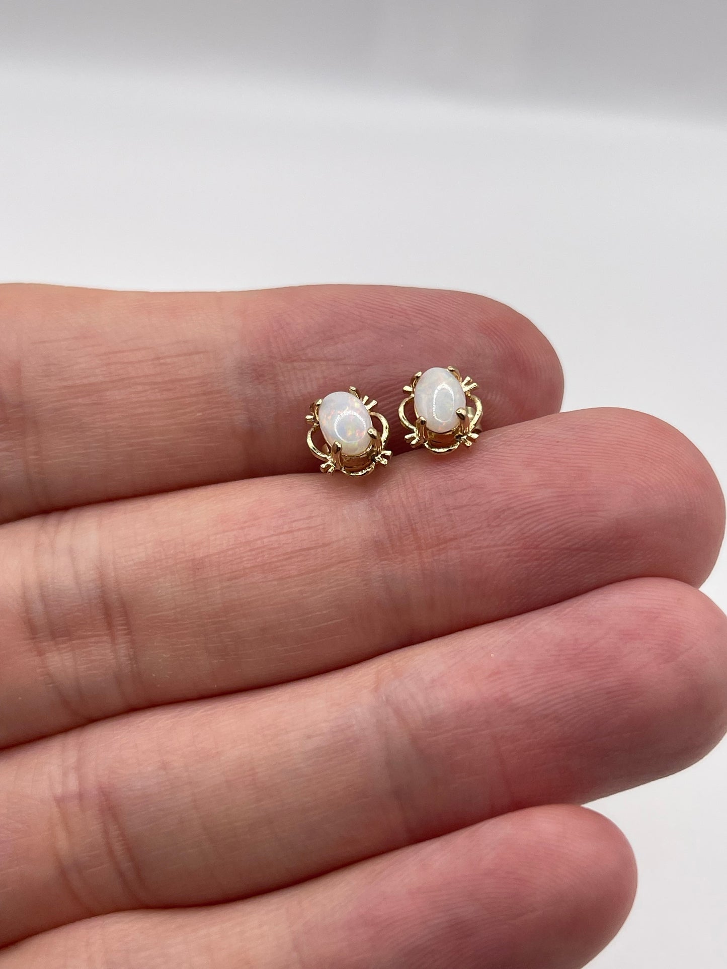 9ct gold opal earrings