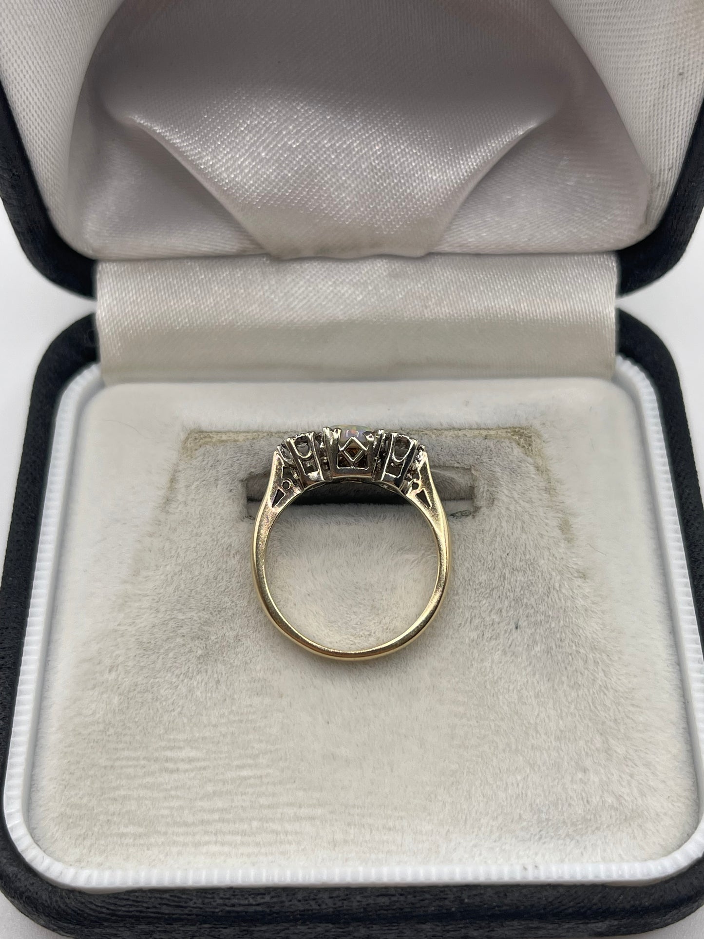 9ct gold opal and diamond ring