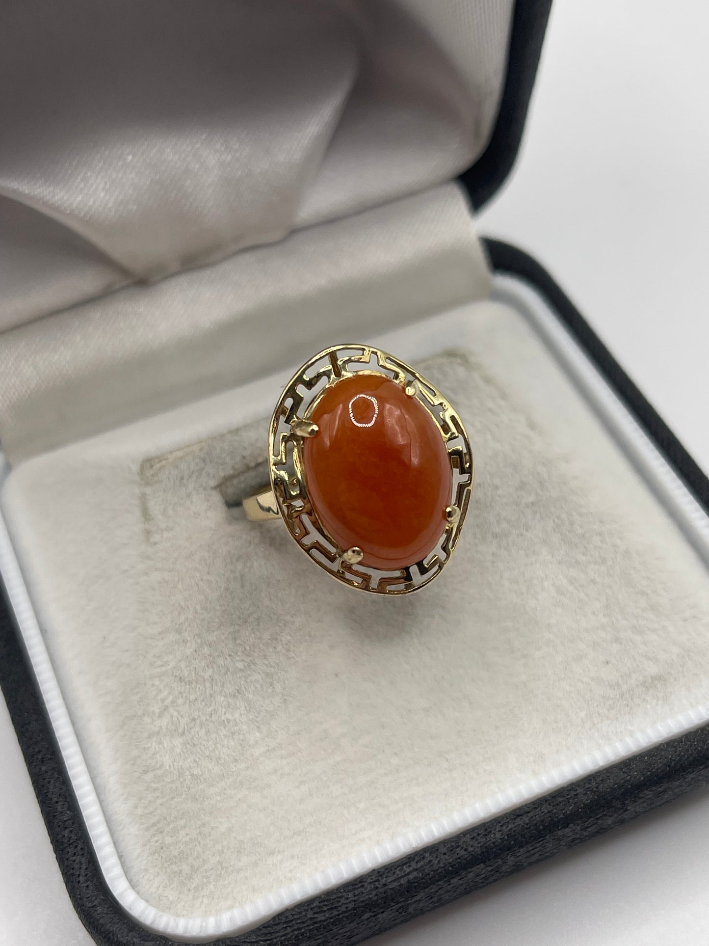 14ct gold jade ring