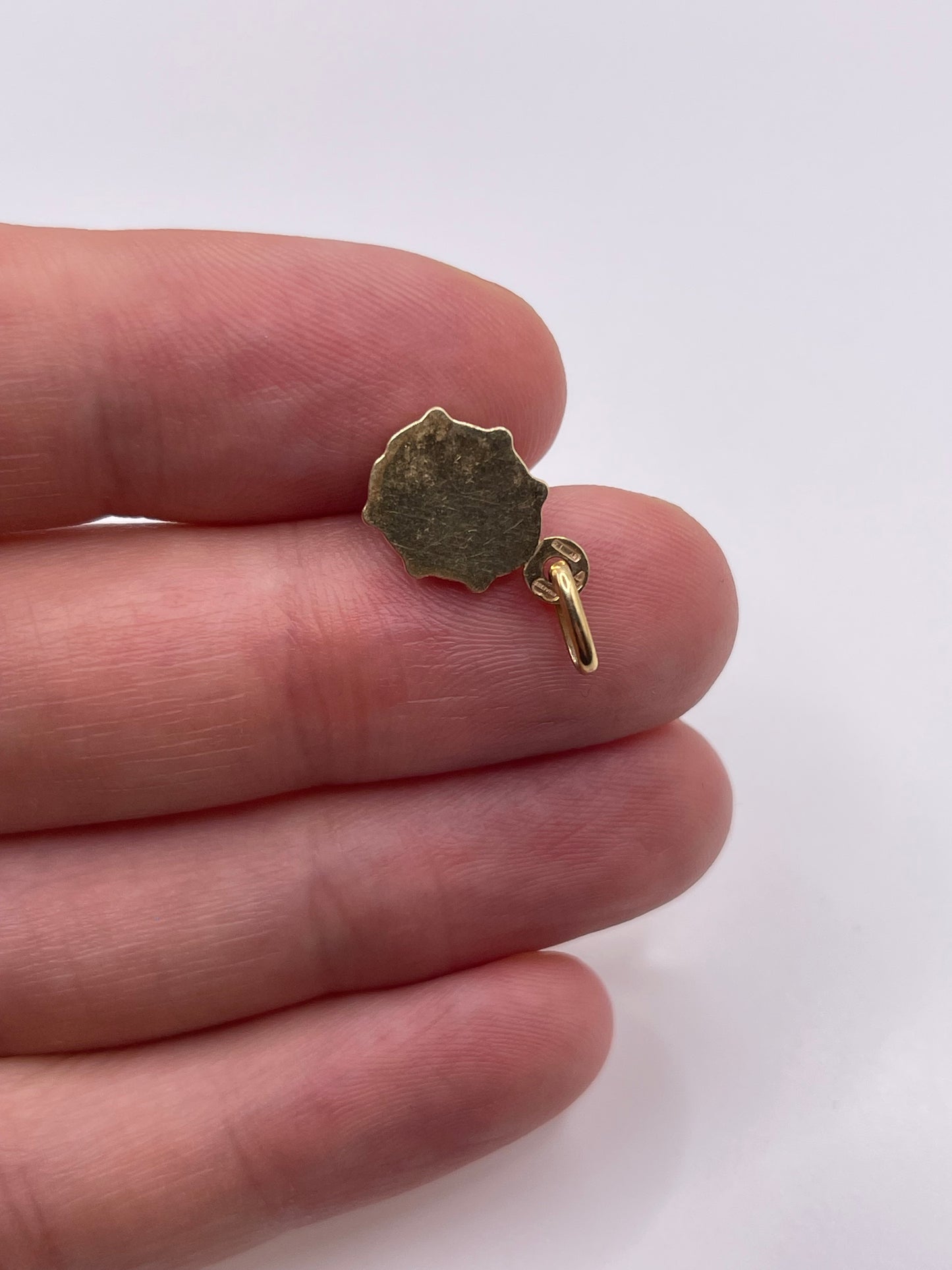 9ct gold enamelled ladybird charm